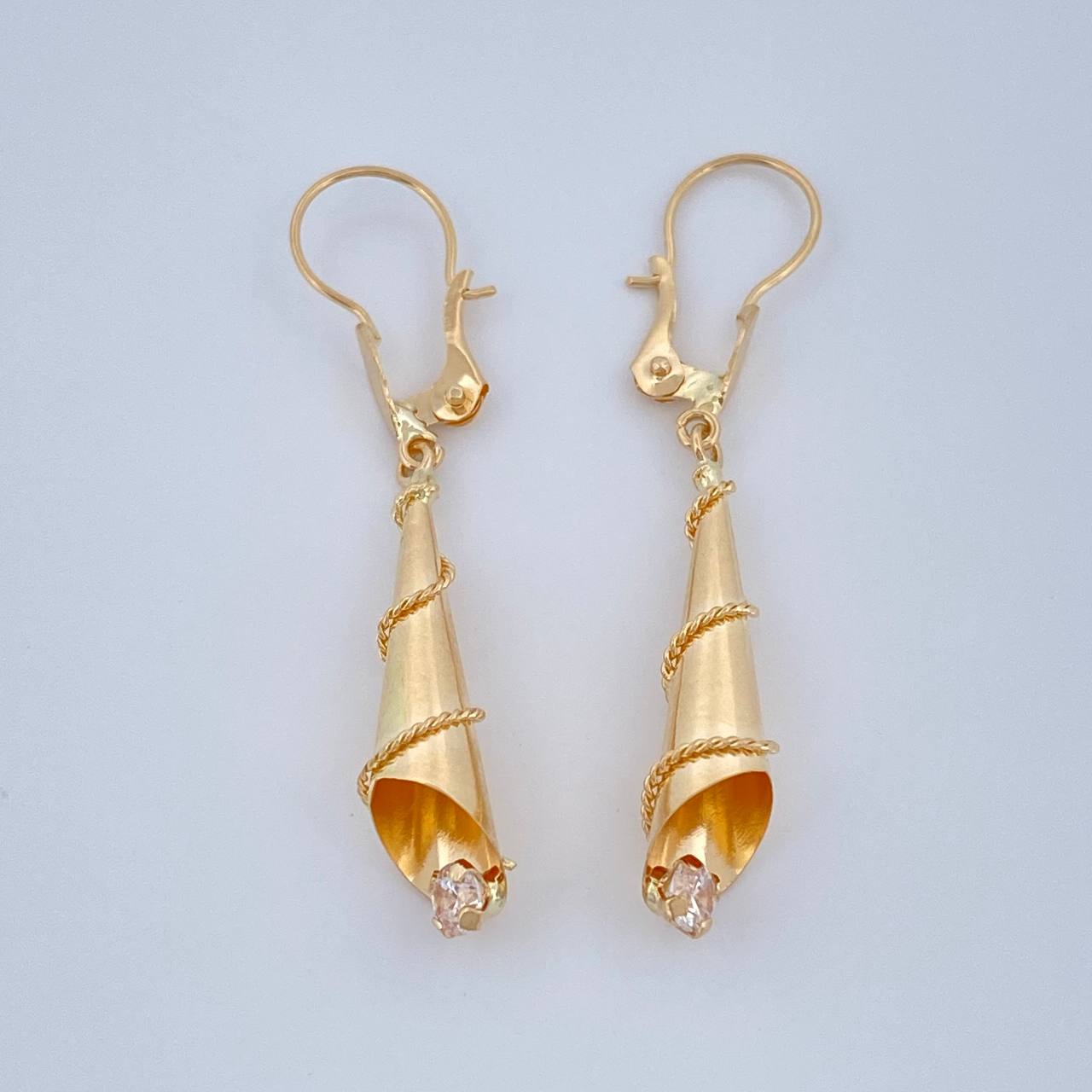 Candongas Lagrima 1.7gr / 4cm / Oro Amarillo 18K %