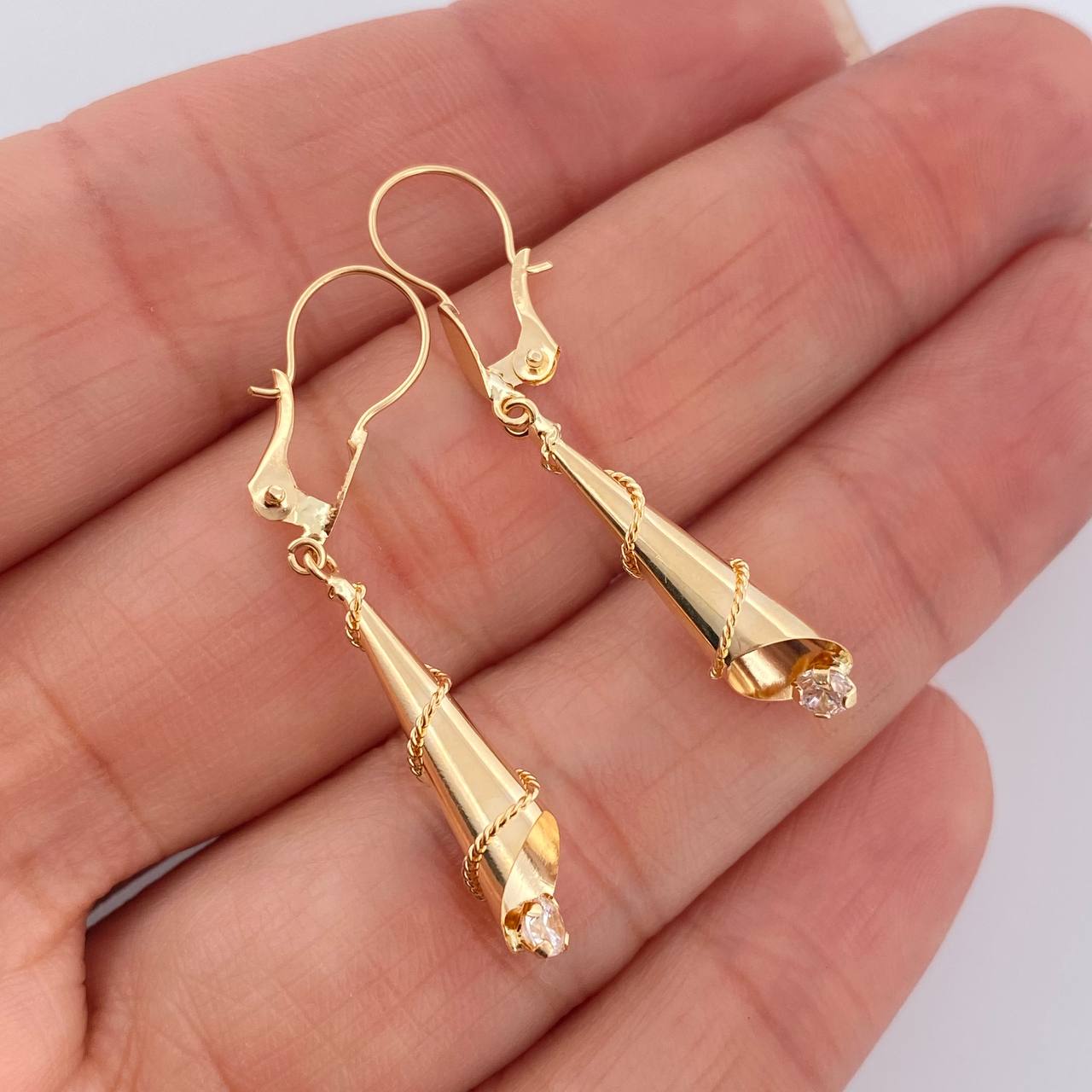 Candongas Lagrima 1.7gr / 4cm / Oro Amarillo 18K %
