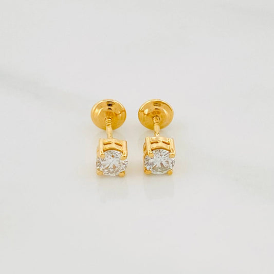 Topos Cuatro Garras Diamantes 52Pts 0.95 g / 3.95 mm Oro Amarillo 18K