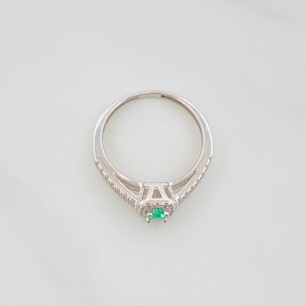 Anillo Halo Cuadrado Esmeralda 14Pts 1.75 g / T7 3/4 Plata 925