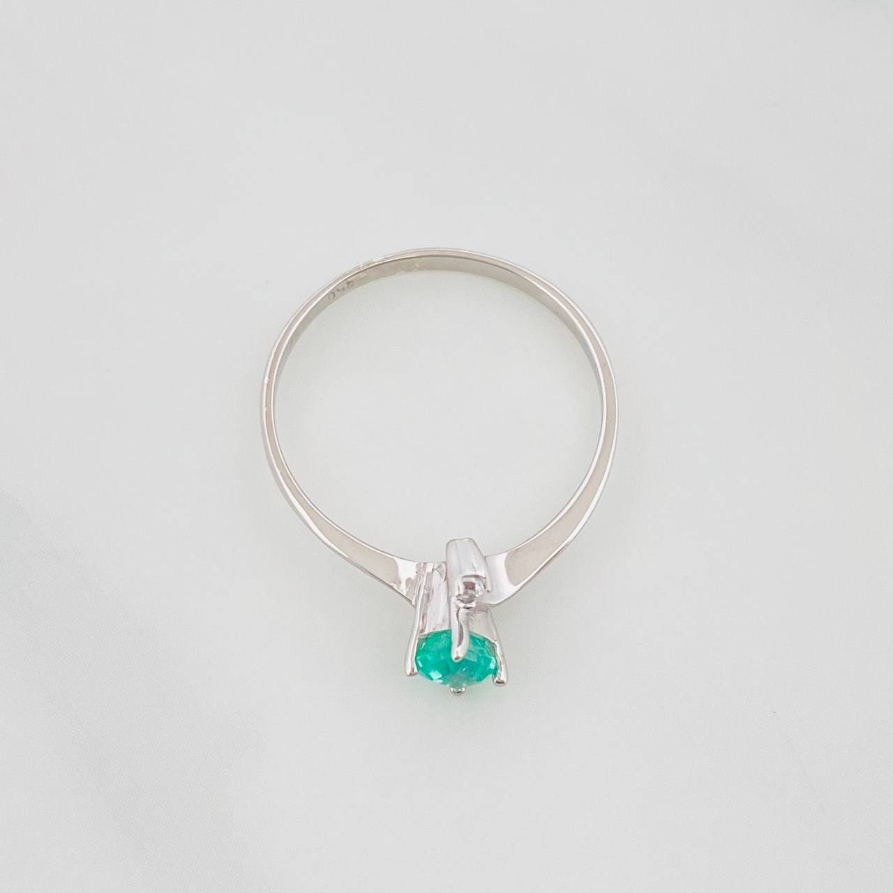 Anillo Rombo Esmeralda 15 Pts 1 g / T6 1/2 Plata 925