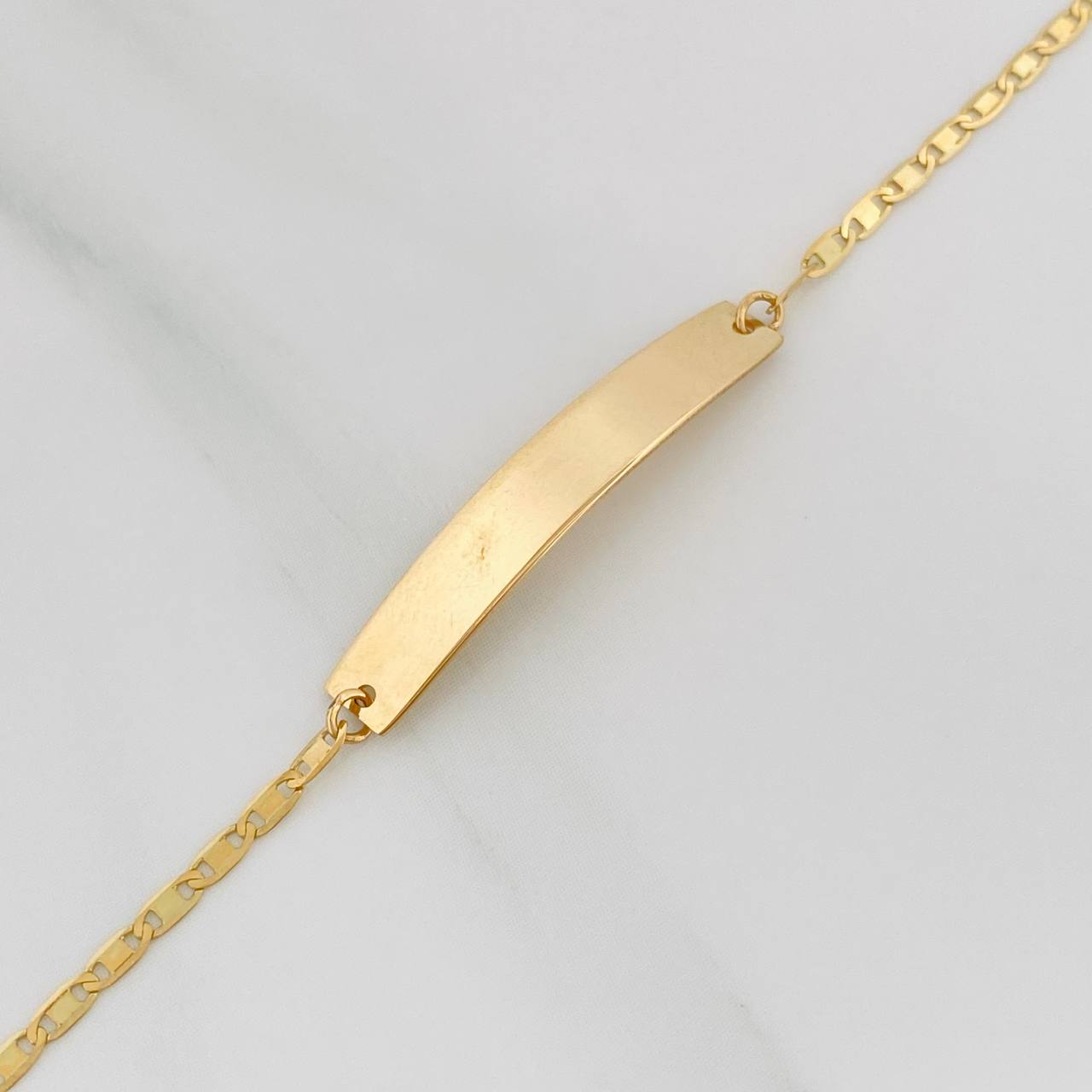 Pulso Escalera Placa Rectangular 1.85 g / 17.03 cm / 2 mm Oro Amarillo 18K