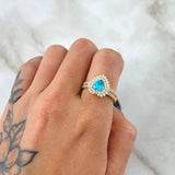 Anillo Halo Corazón Tupido 4.2gr / T7 1/4 / Circones Blancos Azul Oro Amarillo 18K ©