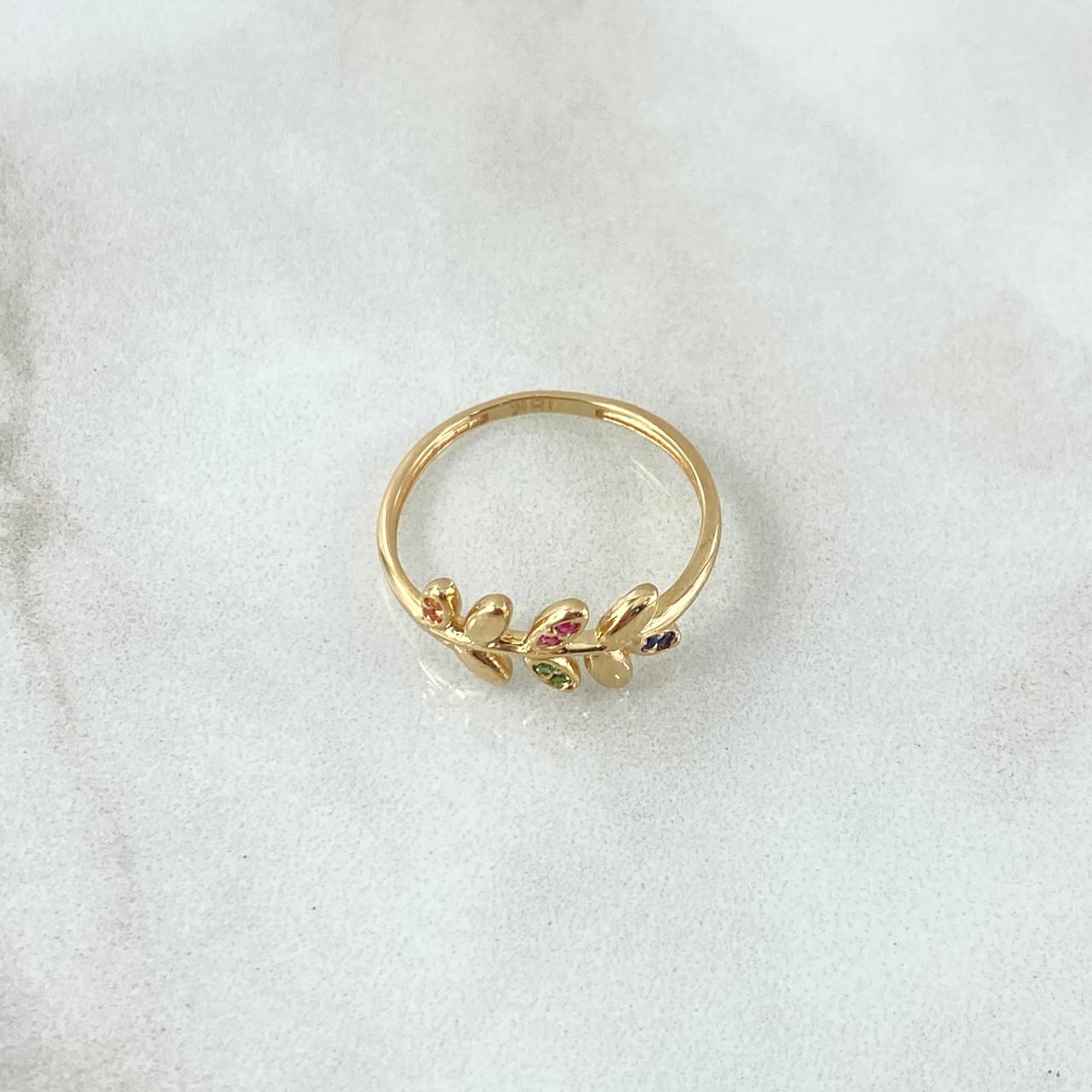 Anillo Hojas De Laureola 1.55gr / T5 1/2 / Circones Multicolor Oro Amarillo 18K ©