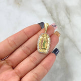 Dije Virgen Guadalupe 5.7gr / 3.5cm / Circones Blancos Verdes Fucsia Oro Amarillo 18K