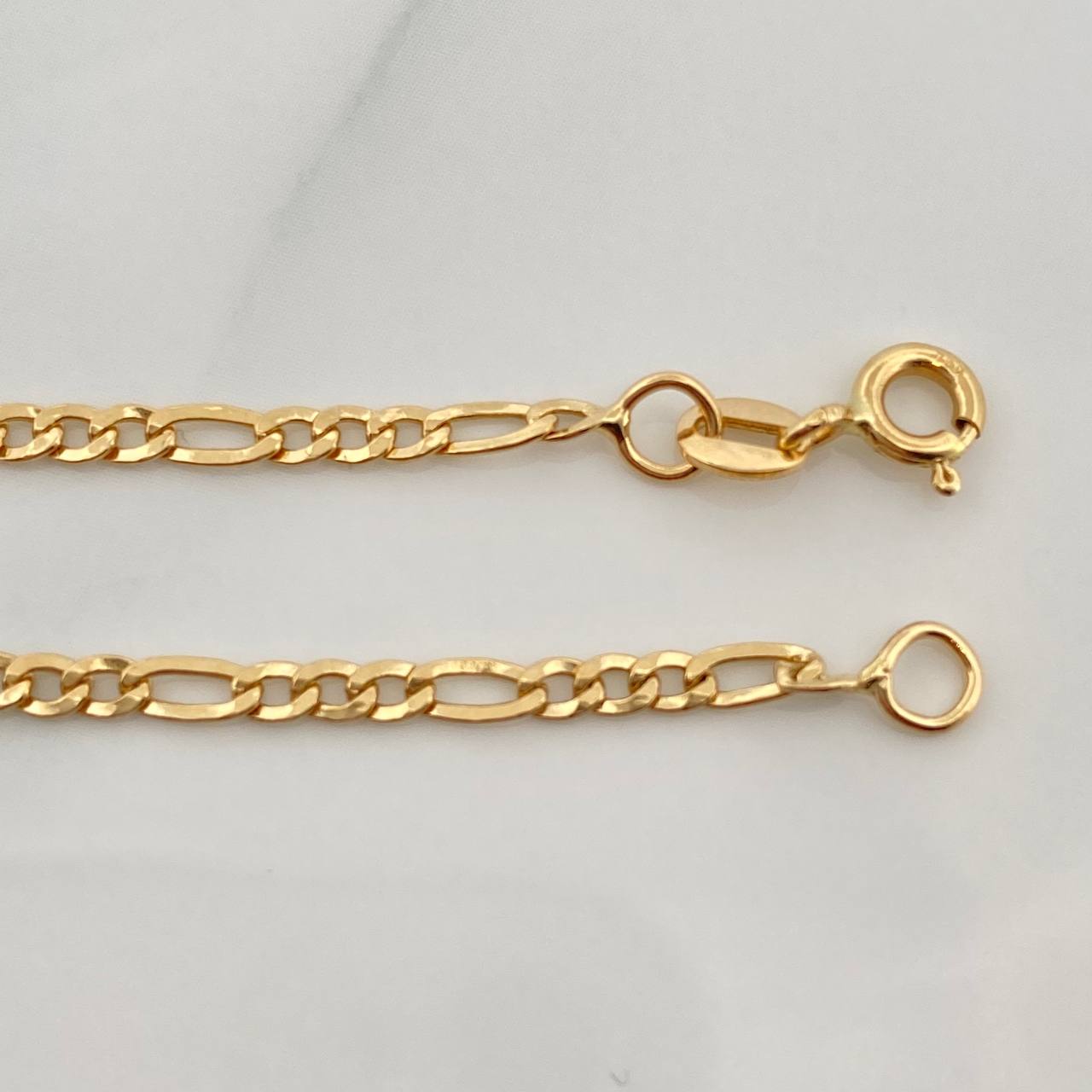 Pulso Placa Figaro 2.05gr / 15.3cm / 1.8mm Oro Amarillo +1 18K %