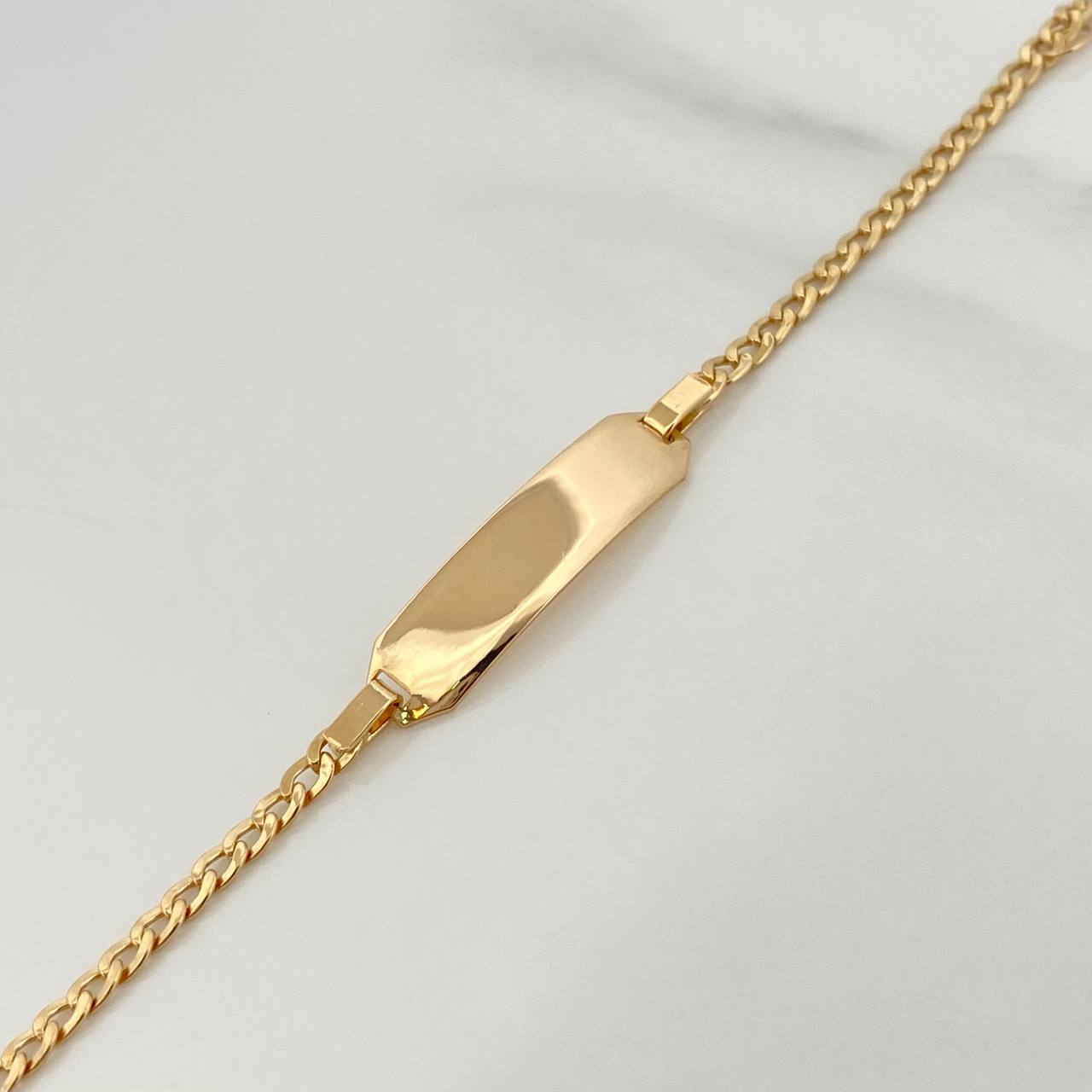 Pulso Bebé Placa Cubana 2.05gr / 14.5cm / 1.2mm Oro Amarillo +1 18K %