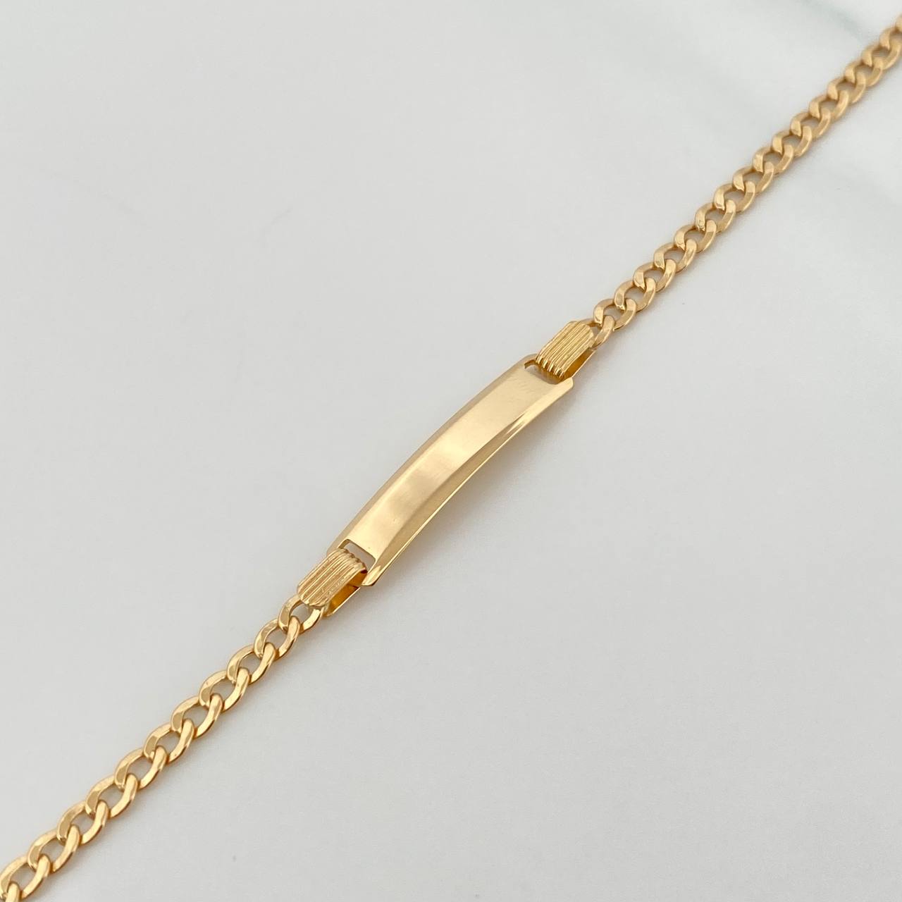 Pulso Placa Cubana 1.8gr / 16cm / 1mm Oro Amarillo +1 18K %