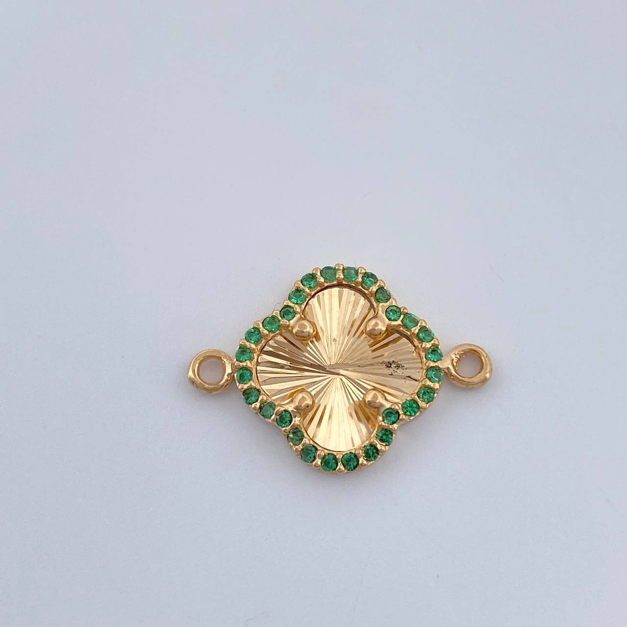 Herraje Trebol 1.15gr / 1.8cm / Oro Amarillo 18K %