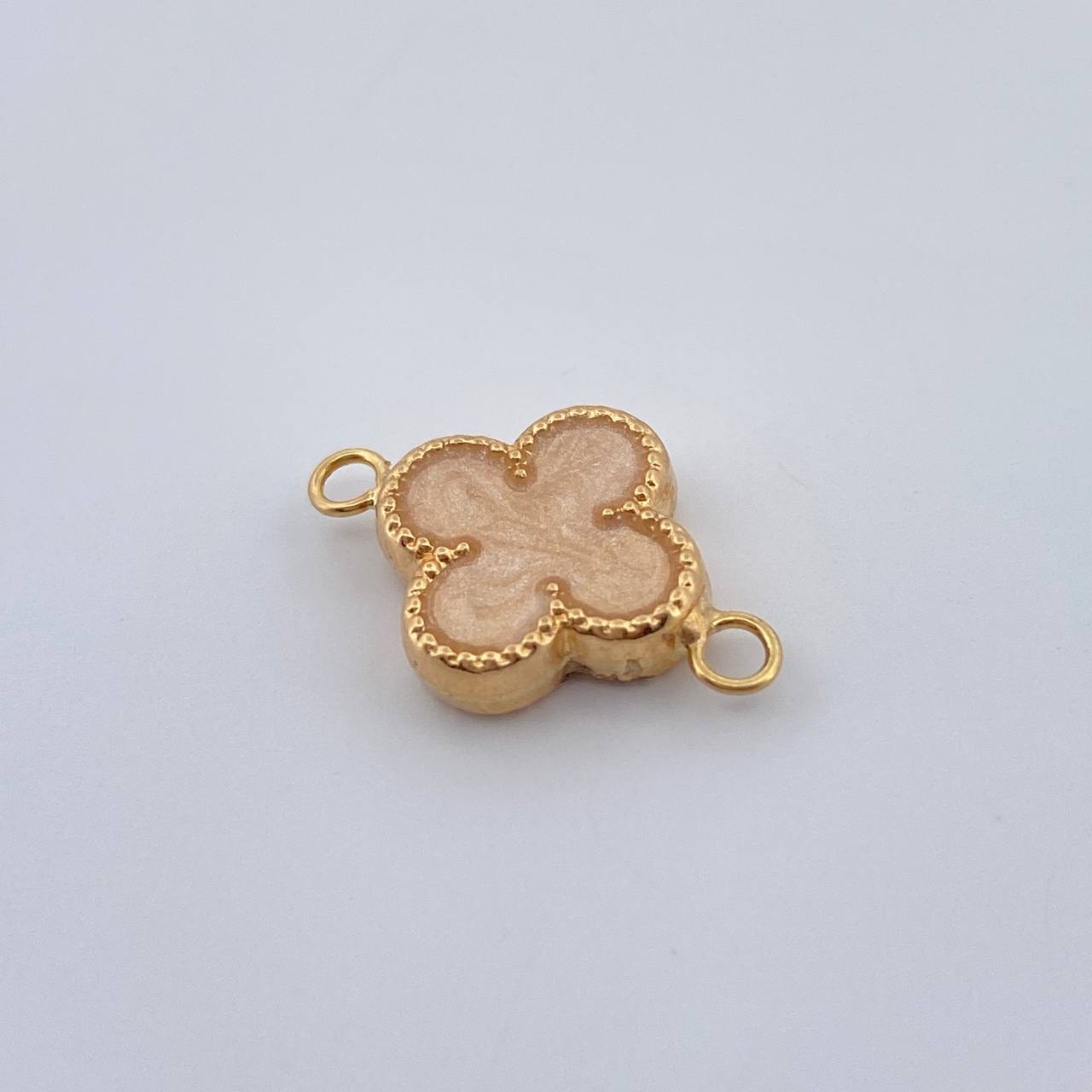 Herraje Trebol 0.9gr / 1.8cm / Oro Amarillo 18K %