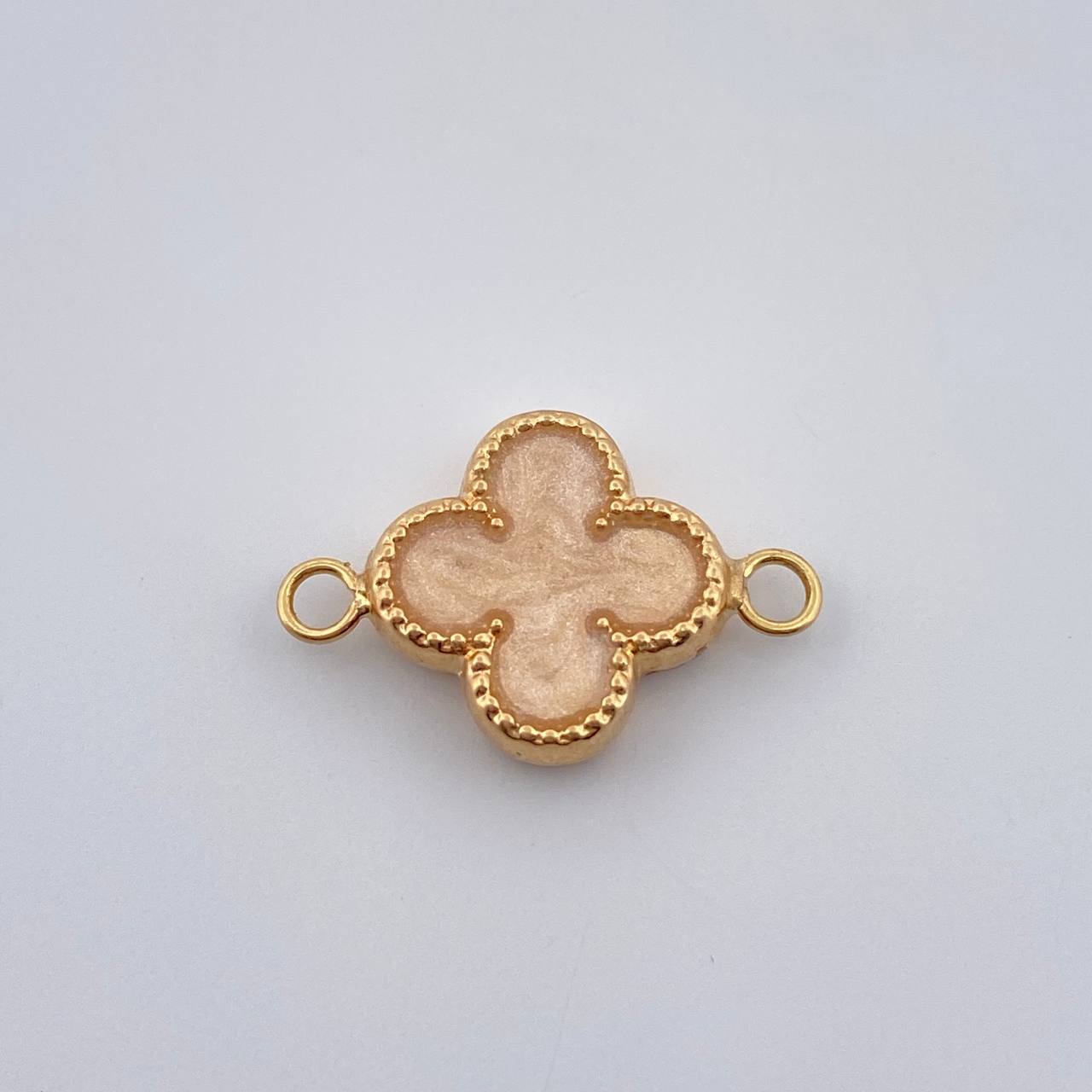 Herraje Trebol 0.9gr / 1.8cm / Oro Amarillo 18K %