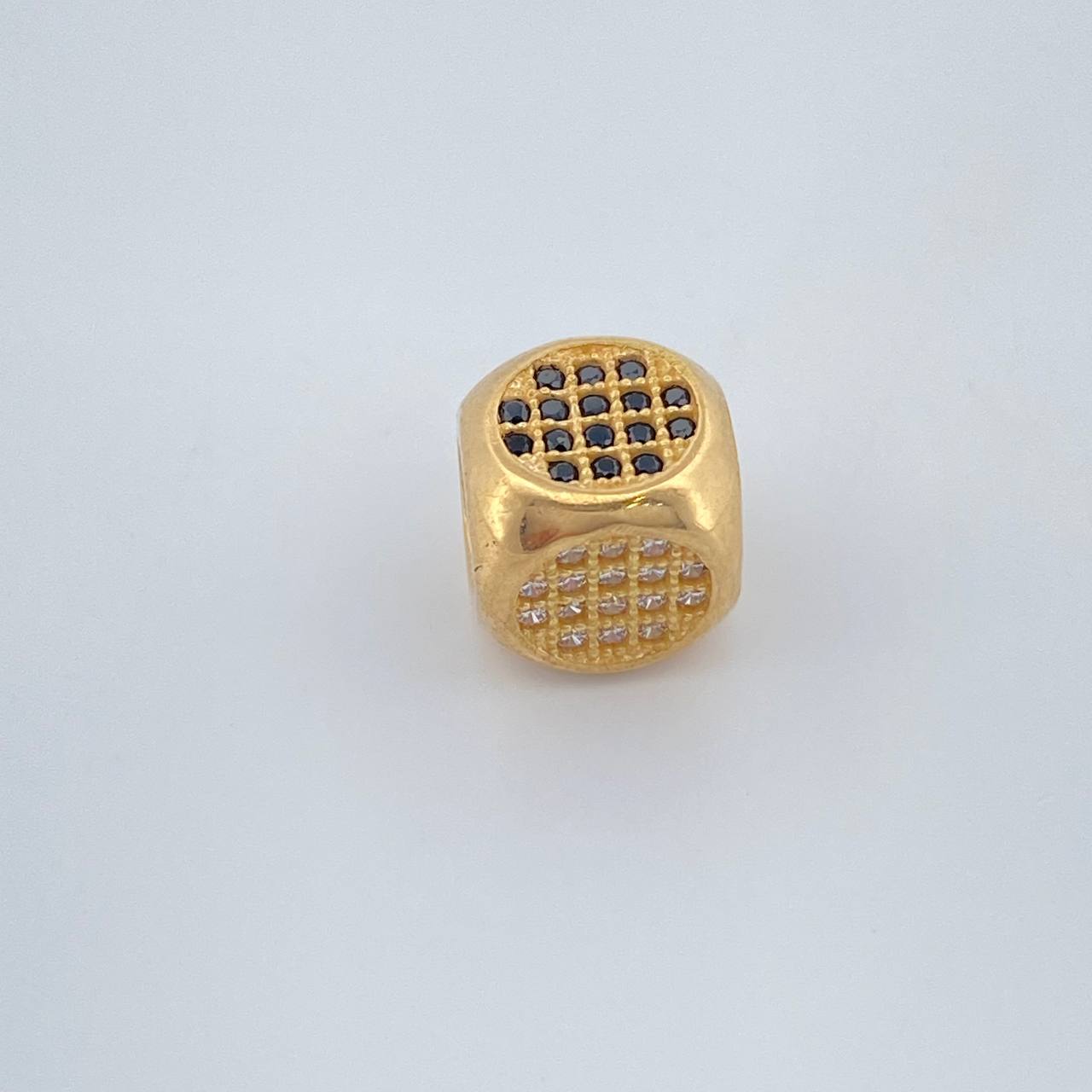 Herraje Cuadrado 2.25gr / 1cm / Oro Amarillo 18K %