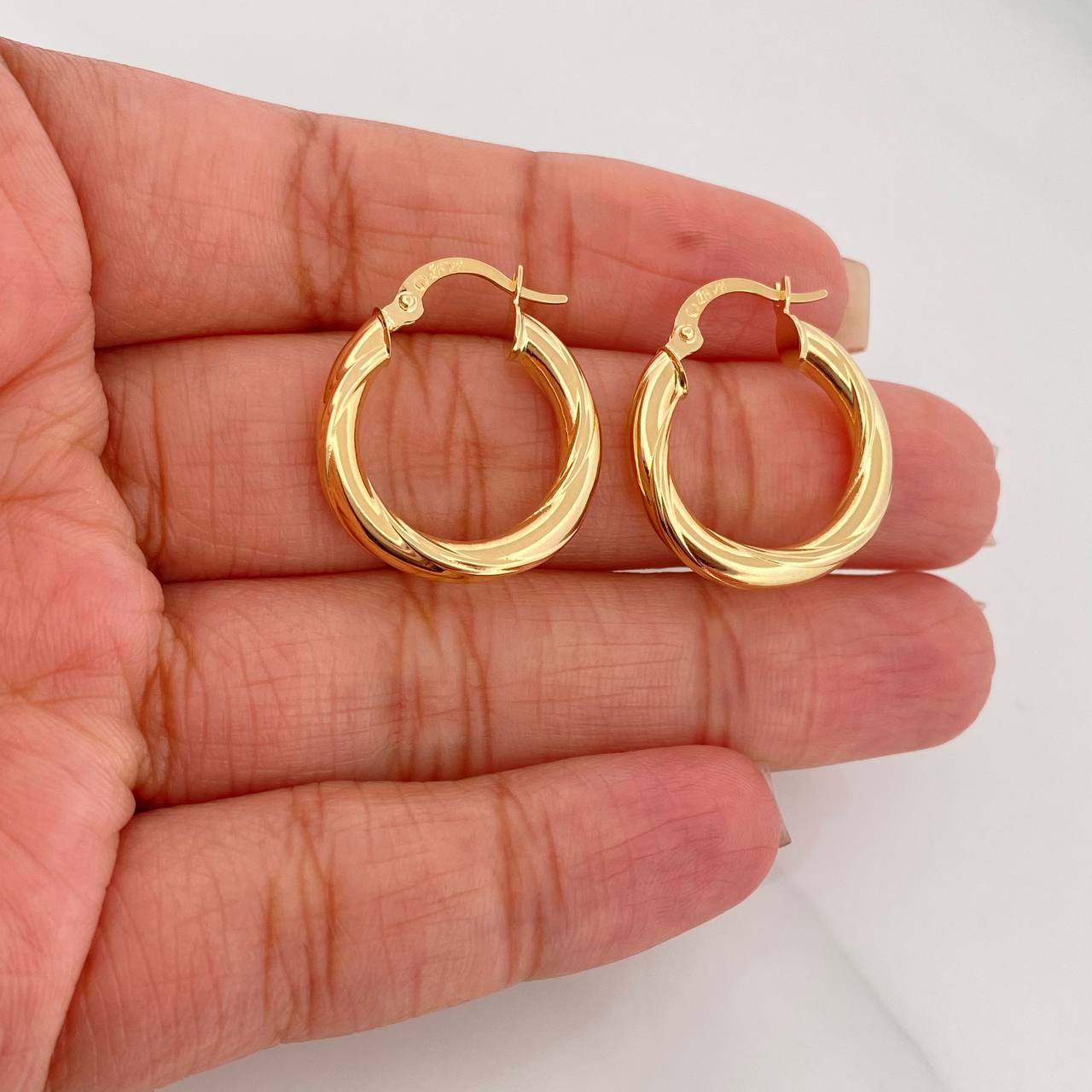Candongas Kris 2.4 g / 2.3 cm Oro Amarillo 18K