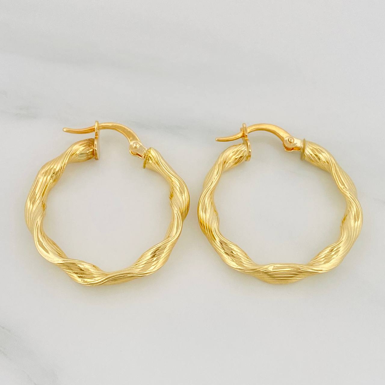 Candongas Bella 2.3g / 3cm Oro Amarillo 18K