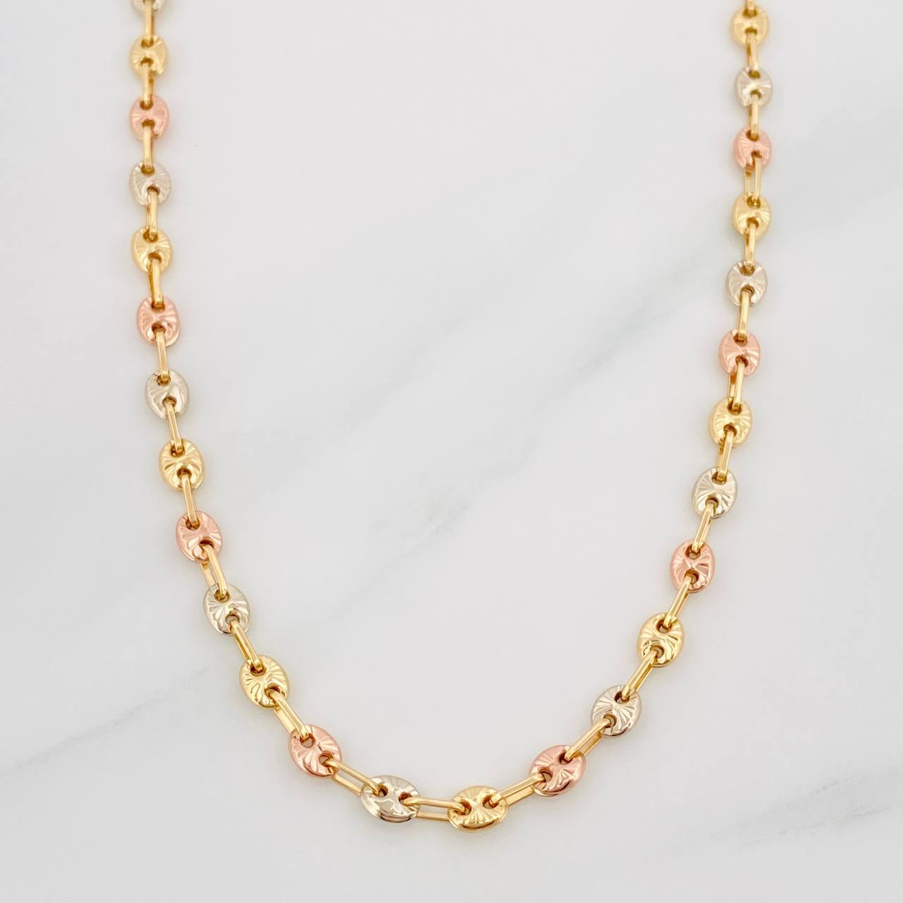 Cadena Gc 7.45 g / 46.07 cm / 2.3 mm Tres Oros 18K