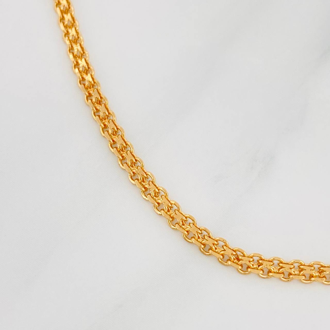 Cadena China 6.95 g / 55.05 cm / 2 mm Oro Amarillo 18K