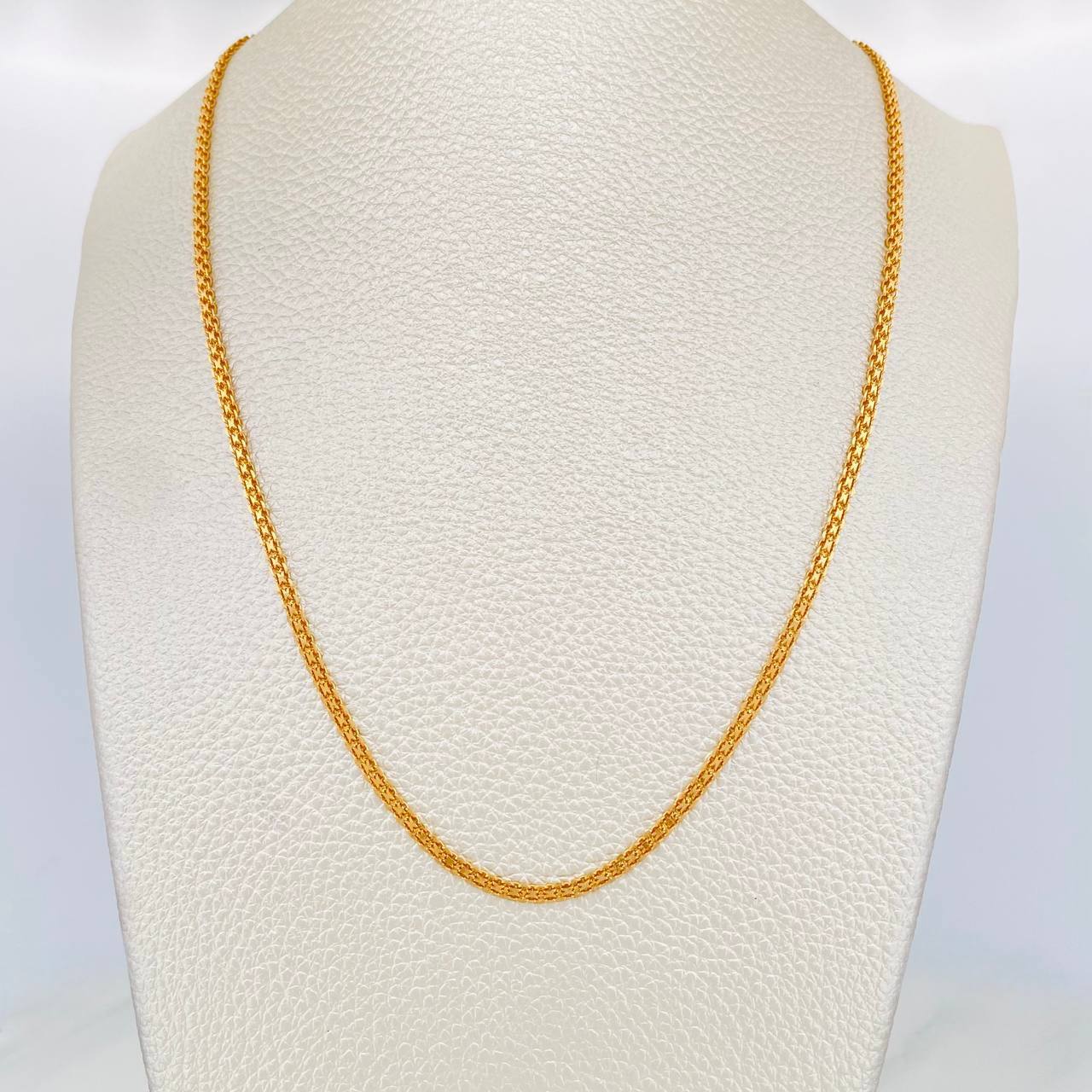 Cadena China 6.95 g / 55.05 cm / 2 mm Oro Amarillo 18K