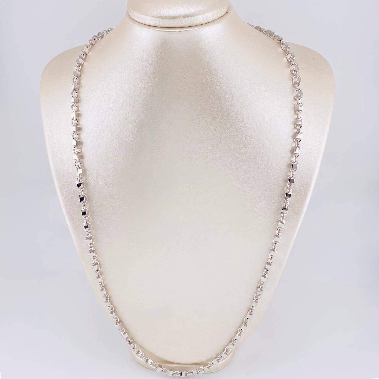 Cadena Rustica Cubica 43g / 65cm / 4.9mm Oro Blanco 18K