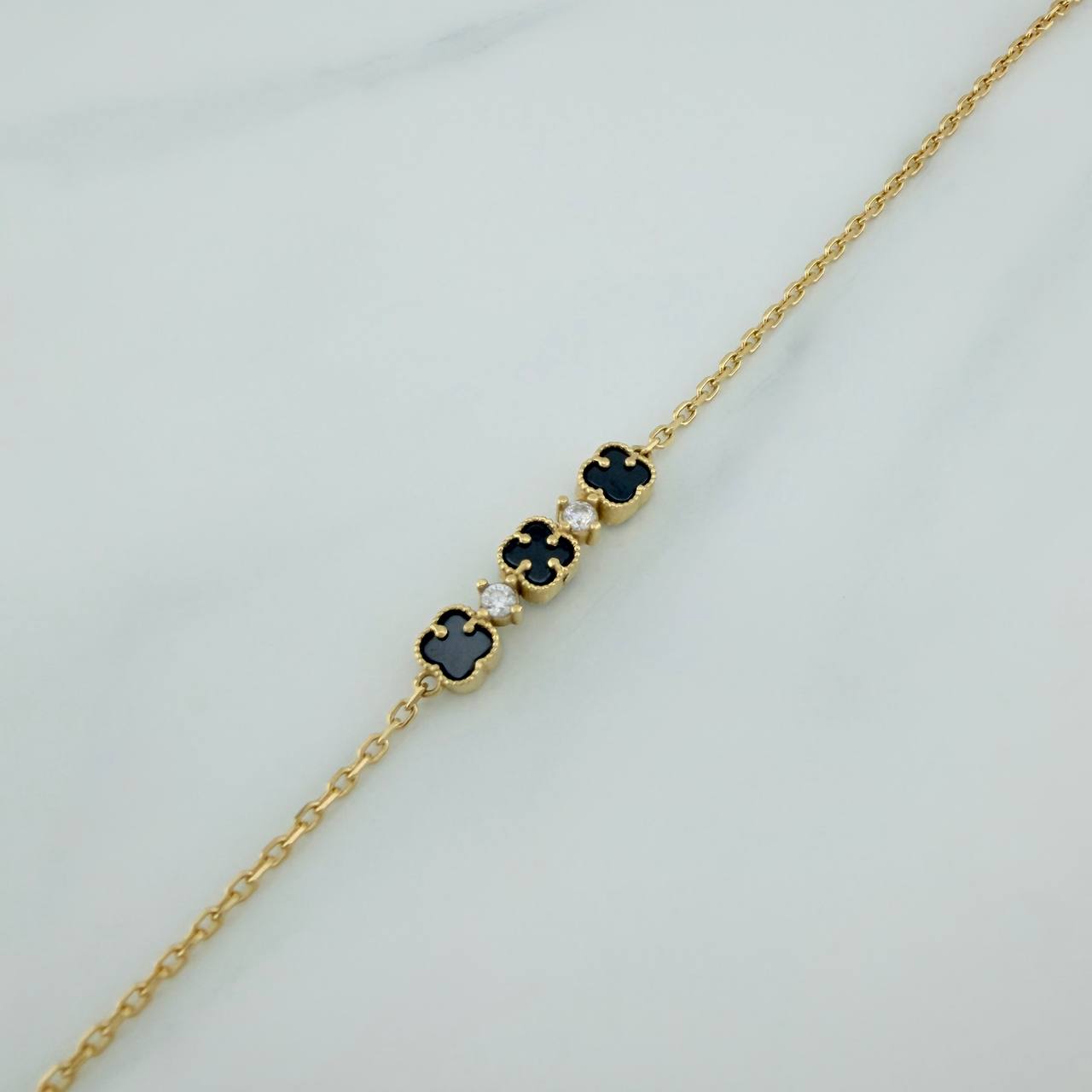 Pulso Trebol Aro Seguido 2.5 g / 18.05 cm / 1.3 mm Oro Amarillo 18K