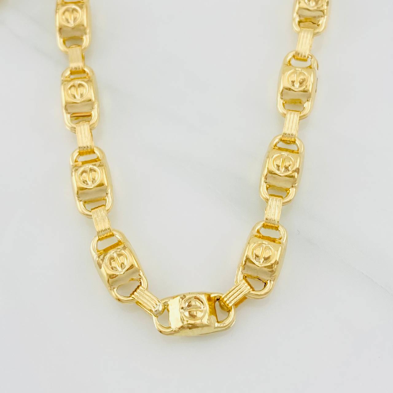 Cadena Rustica Tornillo 17.95g / 60cm / 5.2mm Oro Amarillo 18K