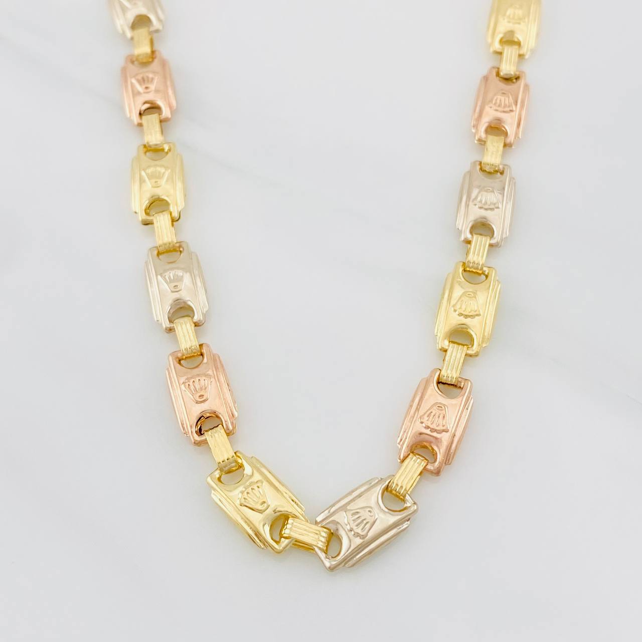 Cadena Rustica Corona 16.1g / 60cm / 5.8mm Tres Oros 18K