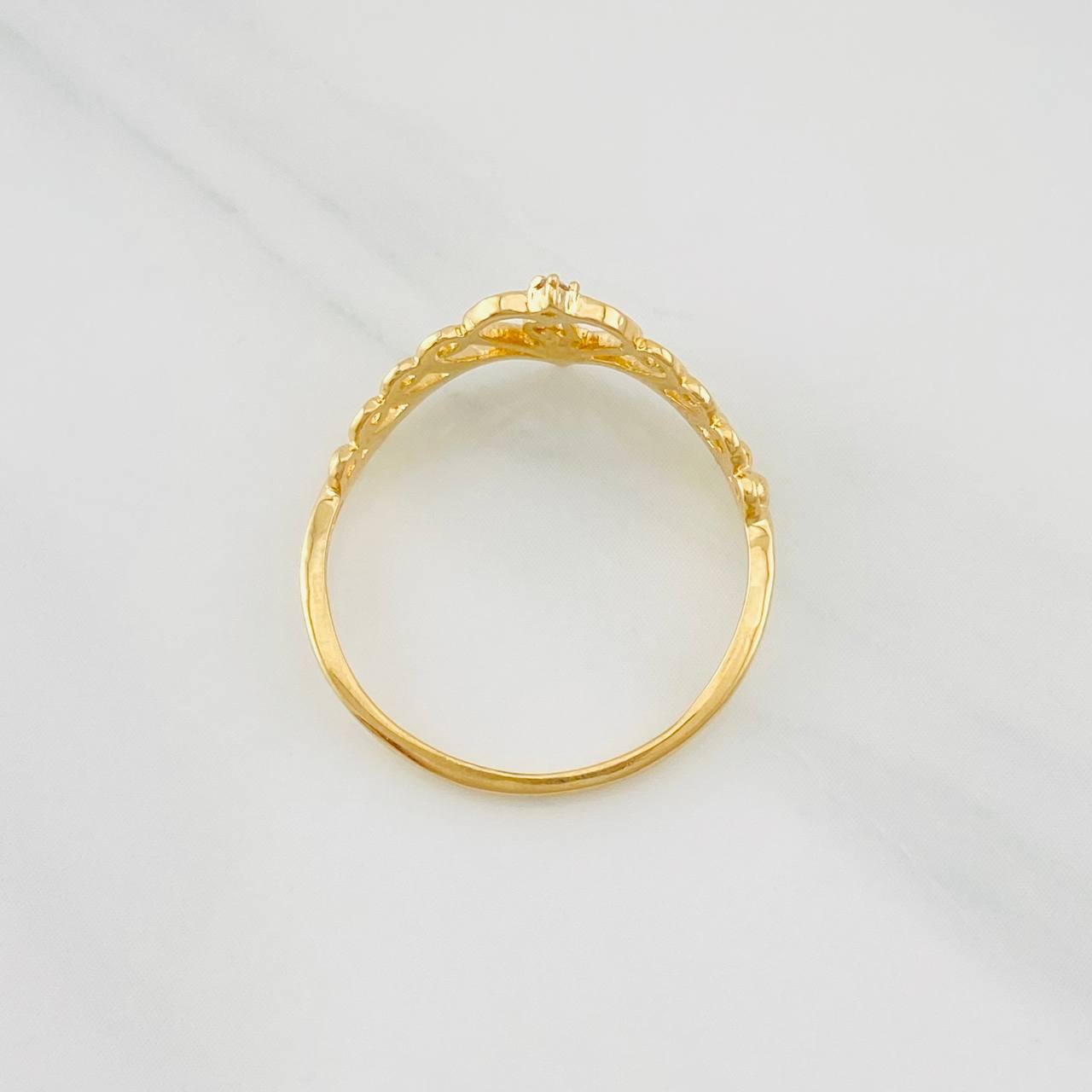 Anillo Corona Corazón 15's 1.5g / T6 3/4 Oro Amarillo 18K