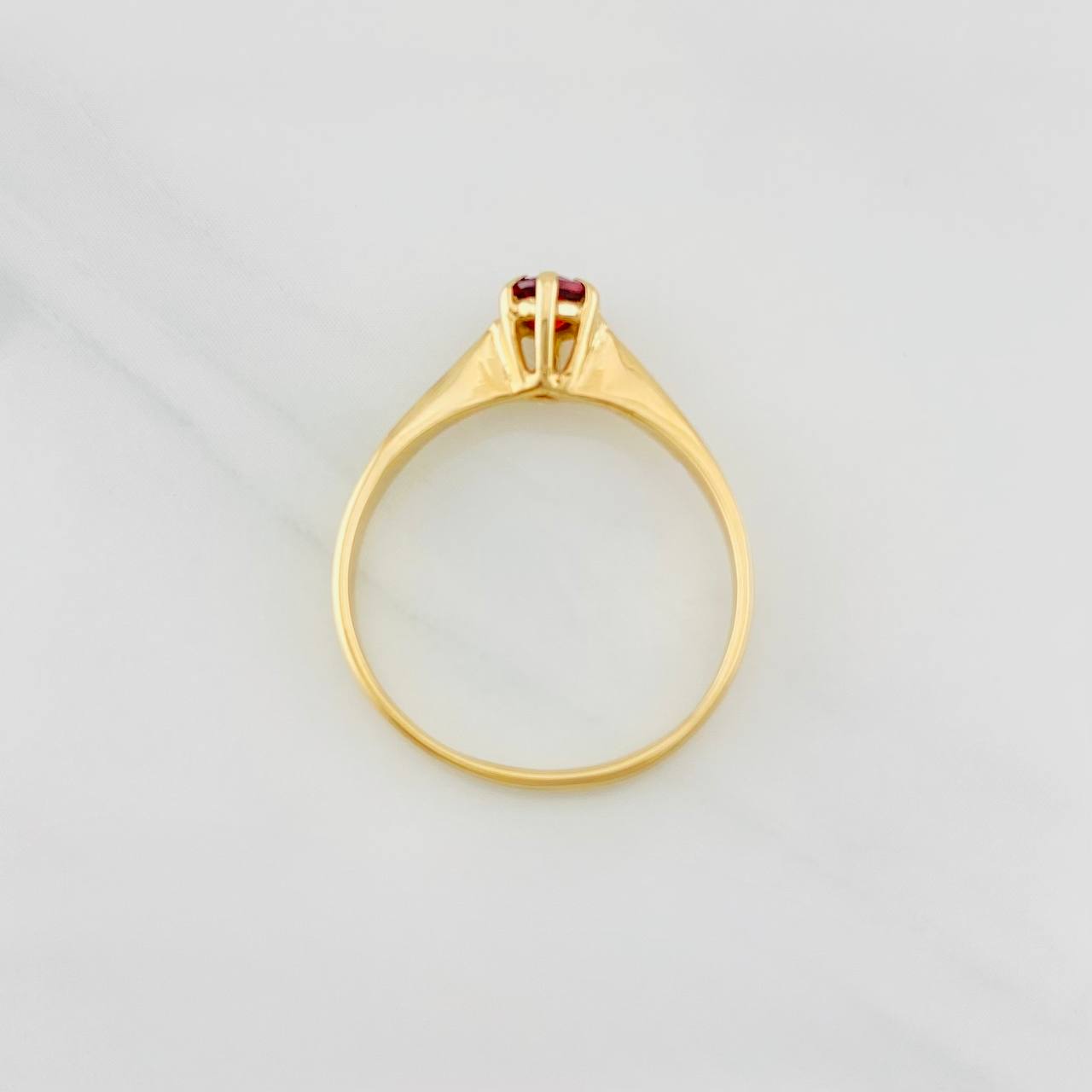 Anillo Solitario 1.65g / T4 1/2 Oro Amarillo 18K