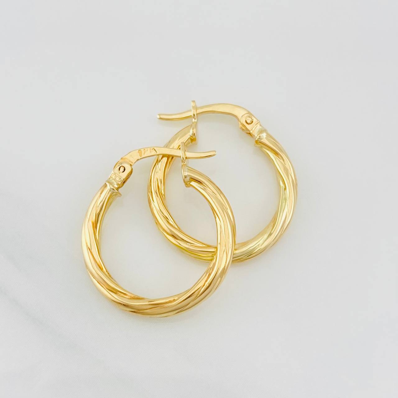 Candongas Mary 1.5g / 1.9cm Oro Amarillo 18K