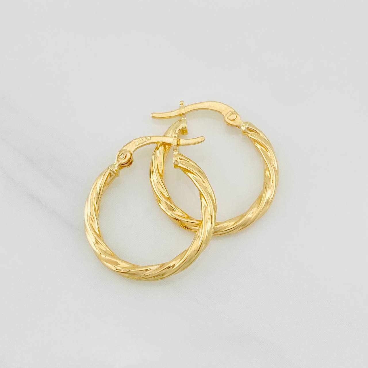 Candongas Mary 1.2g / 1.9cm Oro Amarillo 18K