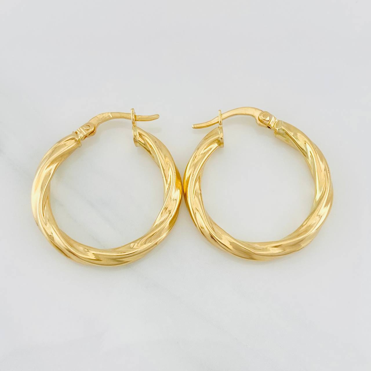 Candongas Mary 2.05g / 2.4cm Oro Amarillo 18K
