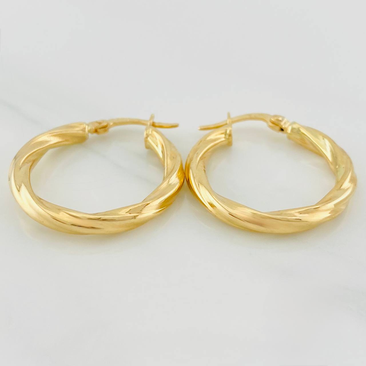 Candongas Mary 2.05g / 2.4cm Oro Amarillo 18K