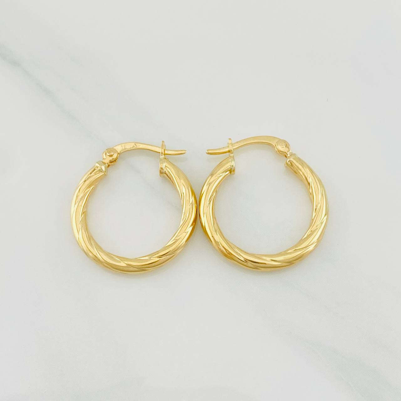Candongas Mary 1.4g / 2cm Oro Amarillo 18K