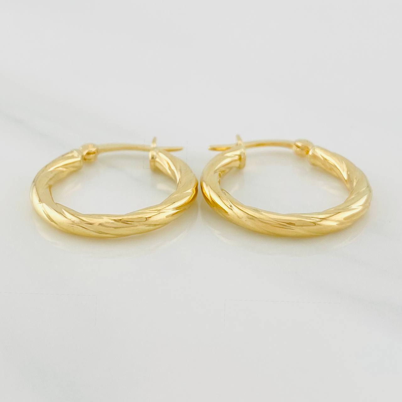 Candongas Mary 1.4g / 2cm Oro Amarillo 18K
