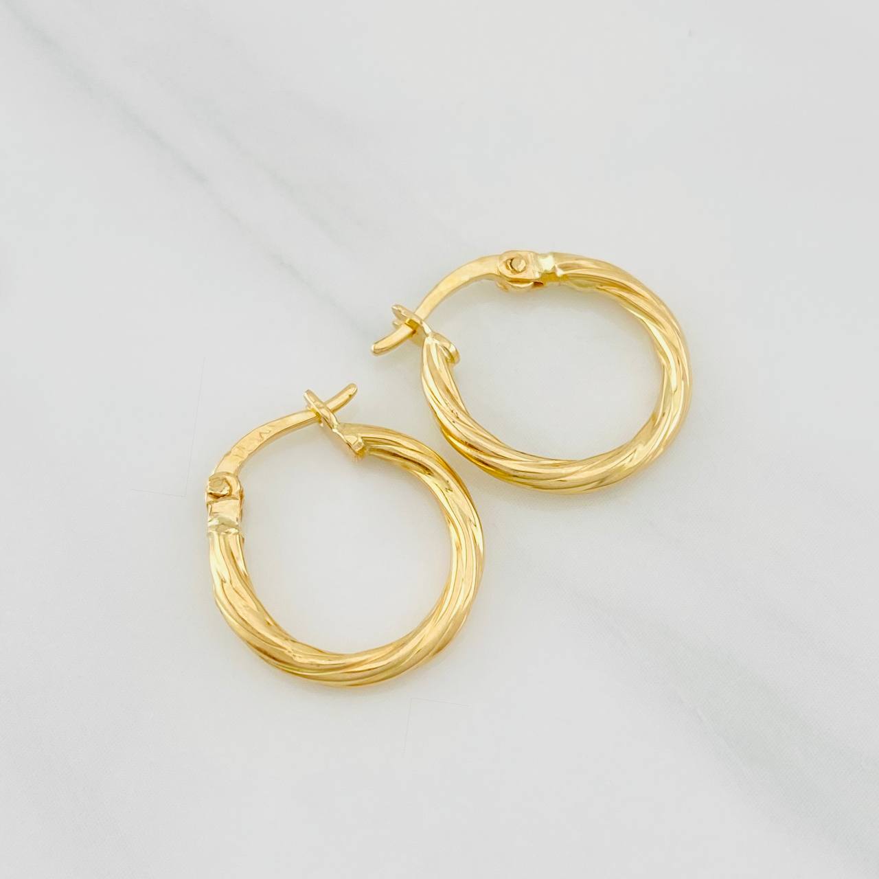 Candongas Mary 0.9g / 1.5cm Oro Amarillo 18K
