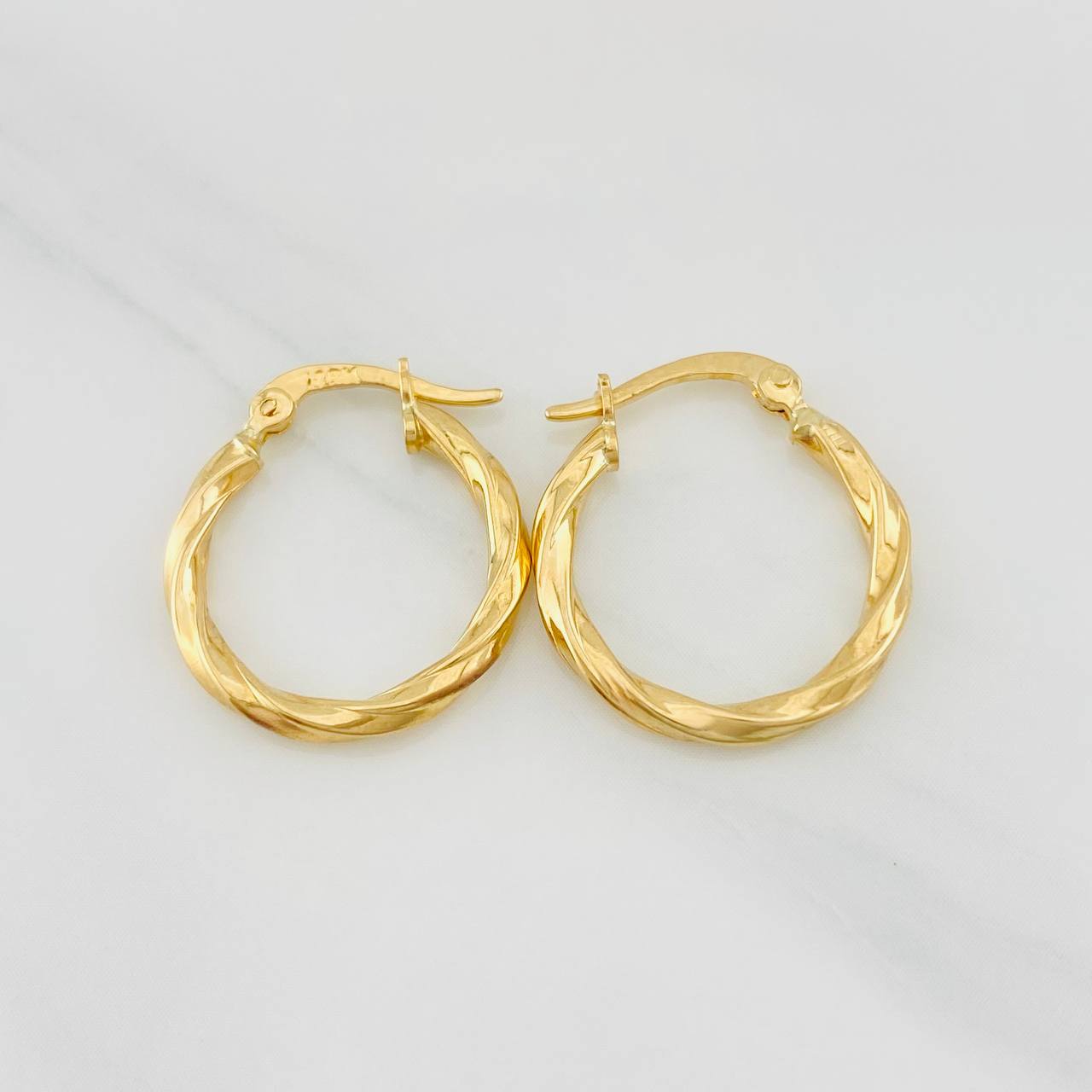 Candongas Kari 1.4g / 1.9cm Oro Amarillo 18K