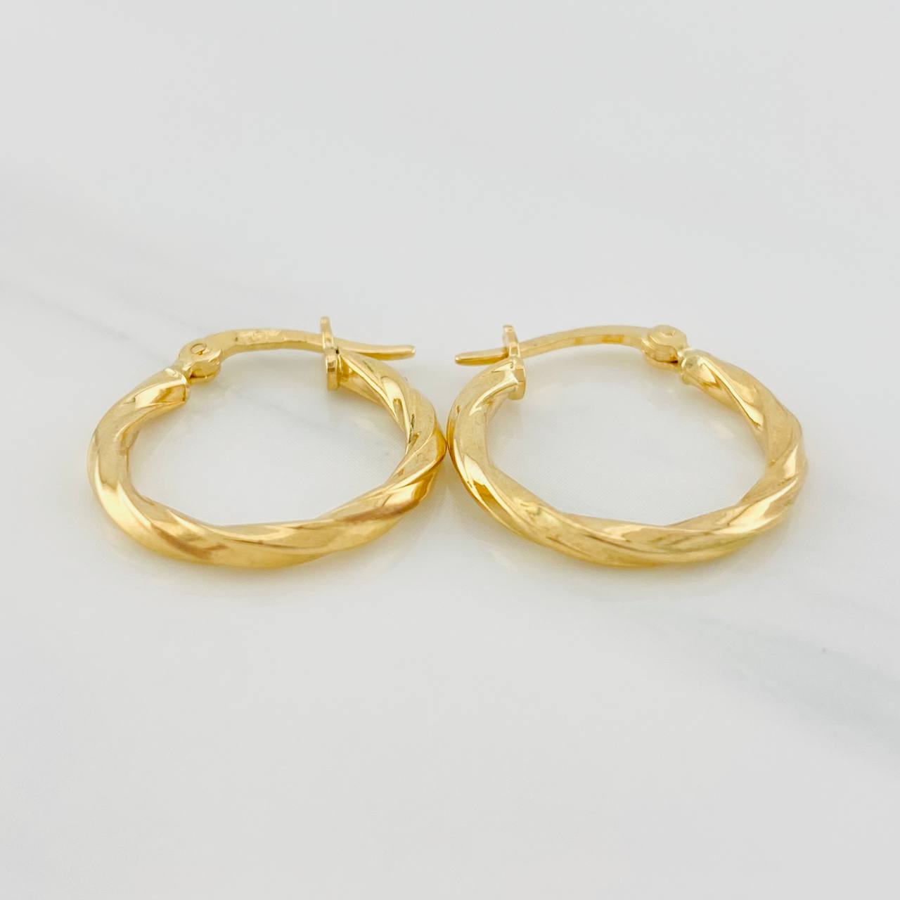 Candongas Kari 1.4g / 1.9cm Oro Amarillo 18K