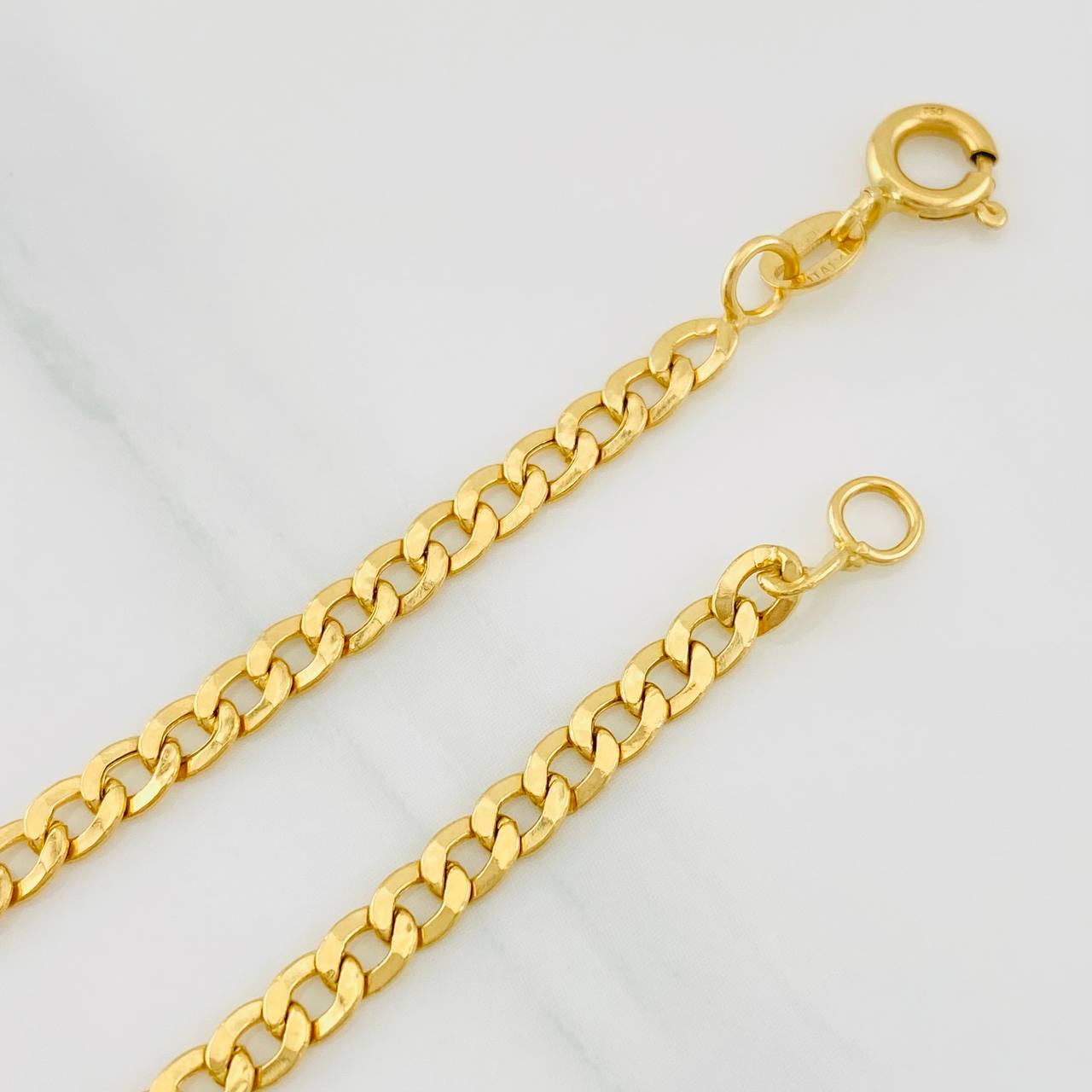 Pulso Cubano 2.5g / 20.3cm / 3.32mm Oro Amarillo 18K