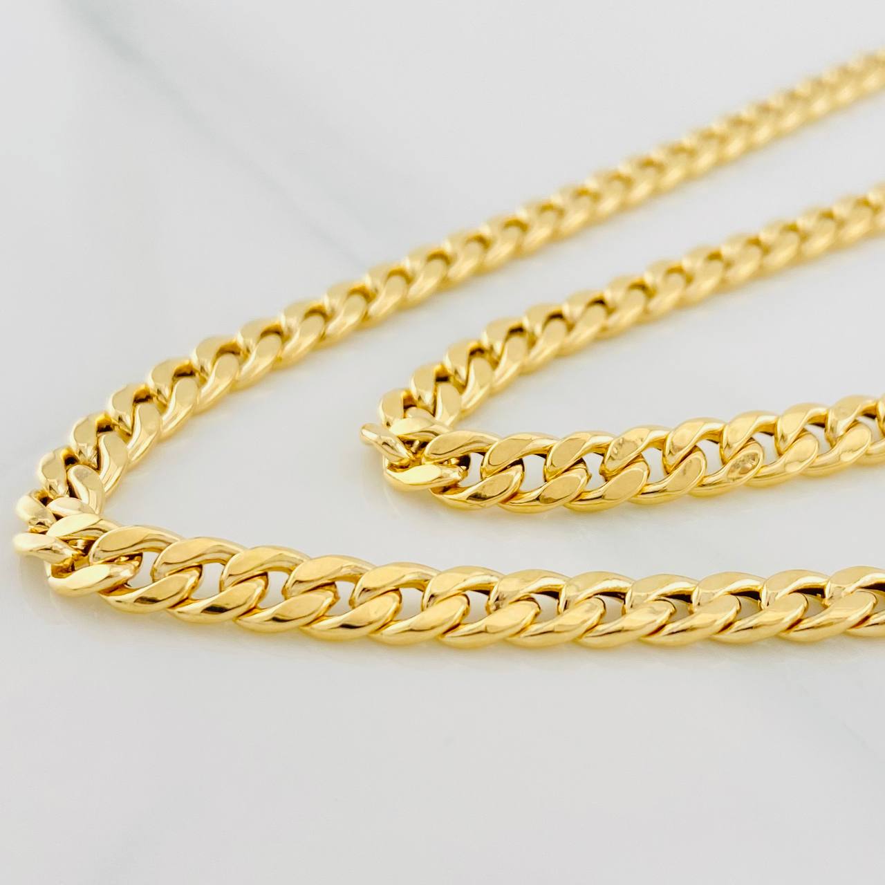 Cadena Cubana 4.8g / 60cm / 4.29mm Oro Amarillo 18K