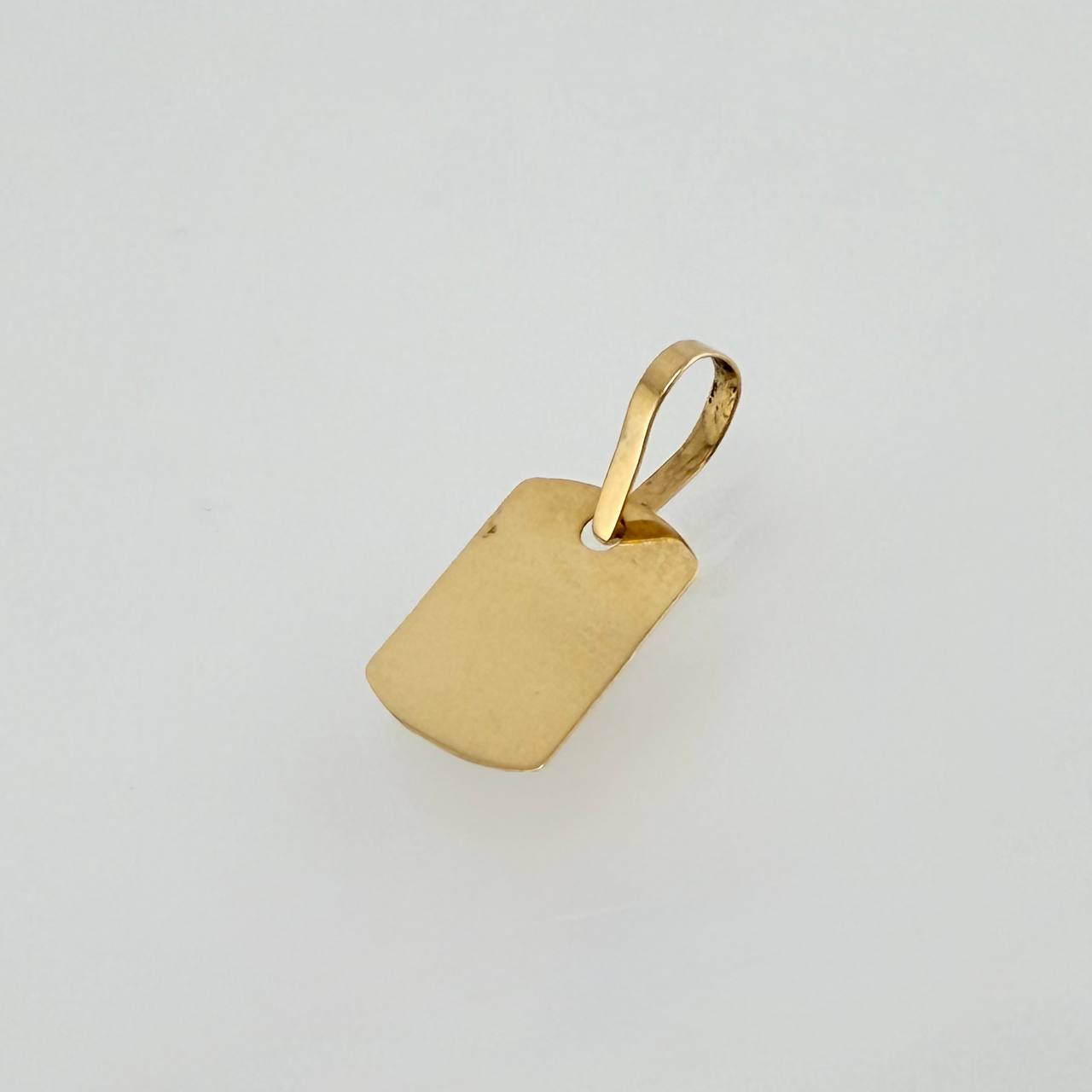Dije Placa Rectangular Ovalada 0.55gr / 2cm / Oro Amarillo 18K ©