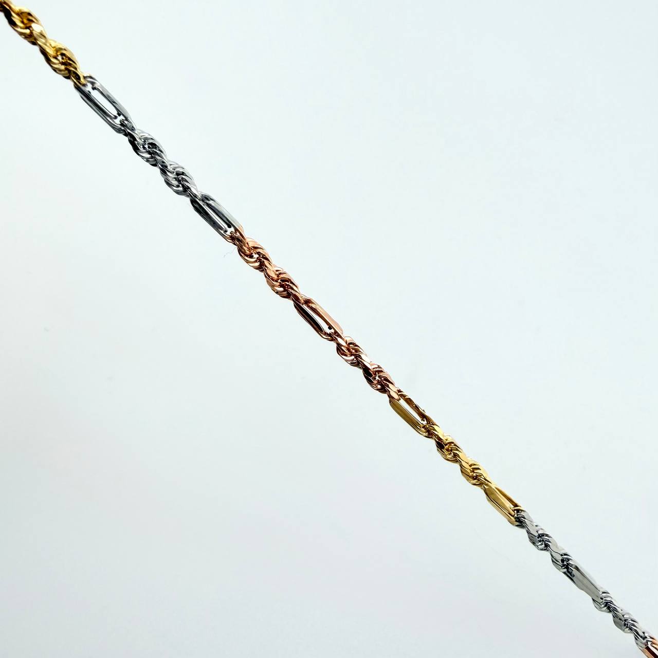 Pulso Lazo Especial 2.45gr / 19cm / 2.4mm +3 Tres Oros 18K *
