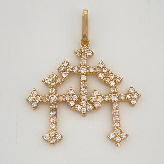 Dije Tres Cruces 1.5gr / 2.5cm / Oro Amarillo 18K %