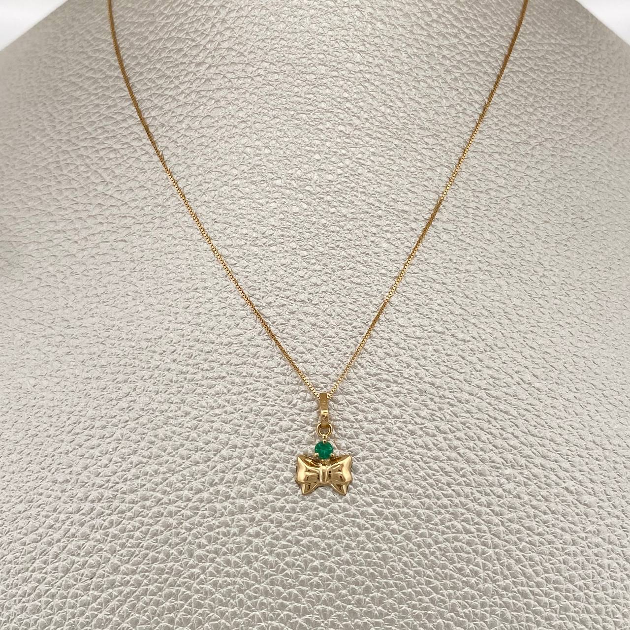 Set Cadena y Dije Veneciana + Dije Moño Esmeralda 1.3gr / 45cm / 0.4mm Oro Amarillo 18K (joya)%