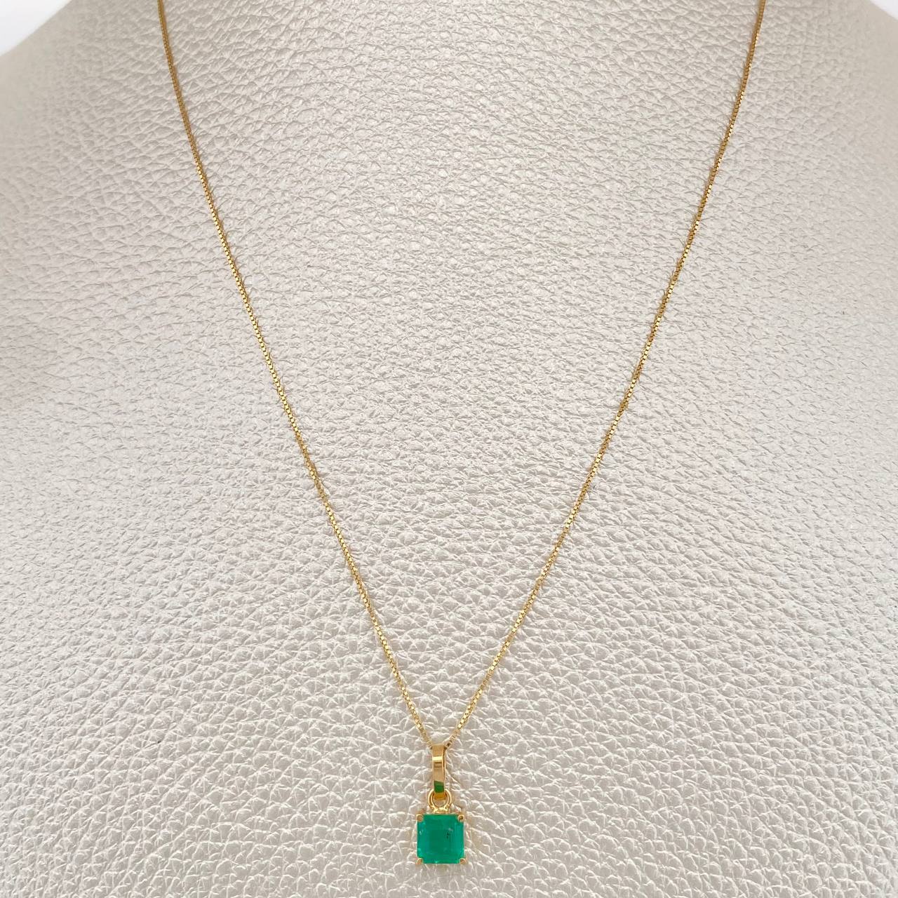 Set Cadena y Dije Veneciana + Dije Rectangular Esmeralda 1.35gr / 40cm / 0.4mm Oro Amarillo 18K  (joya) %