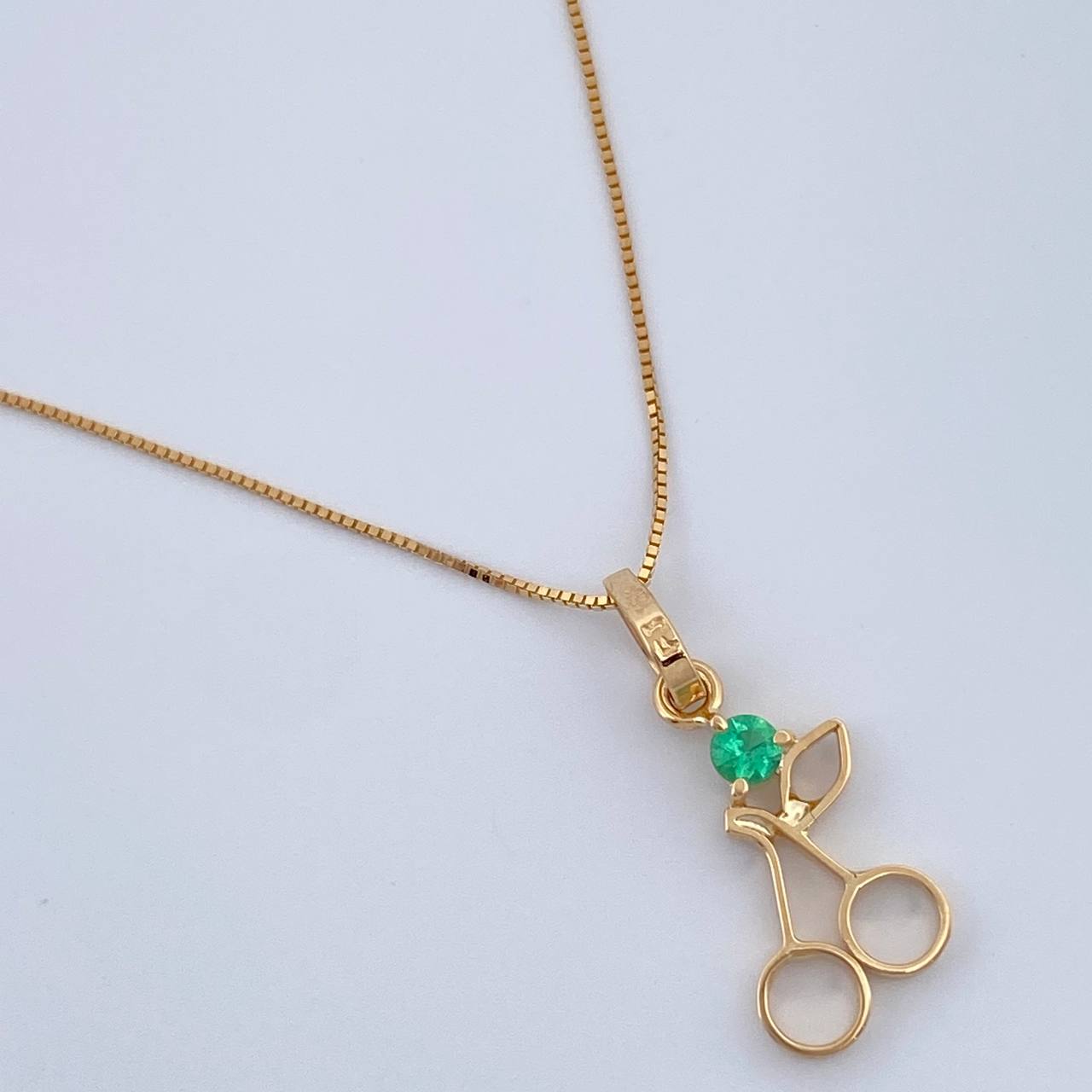 Set Cadena y Dije Veneciana + Dije Cerezas Esmeralda 1.3gr / 45cm / 0.4mm Oro Amarillo 18K  (joya) %
