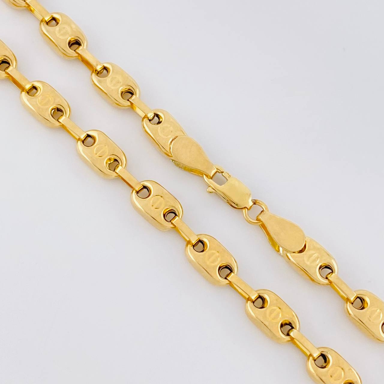 Cadena Rustica Tornillo 15.5g / 65cm / 4.8mm Oro Amarillo 18K