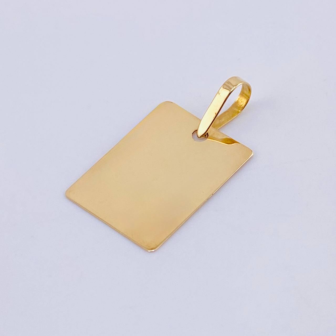 Dije Placa Rectangular 1.05gr / 2.6cm / Oro Amarillo 18K