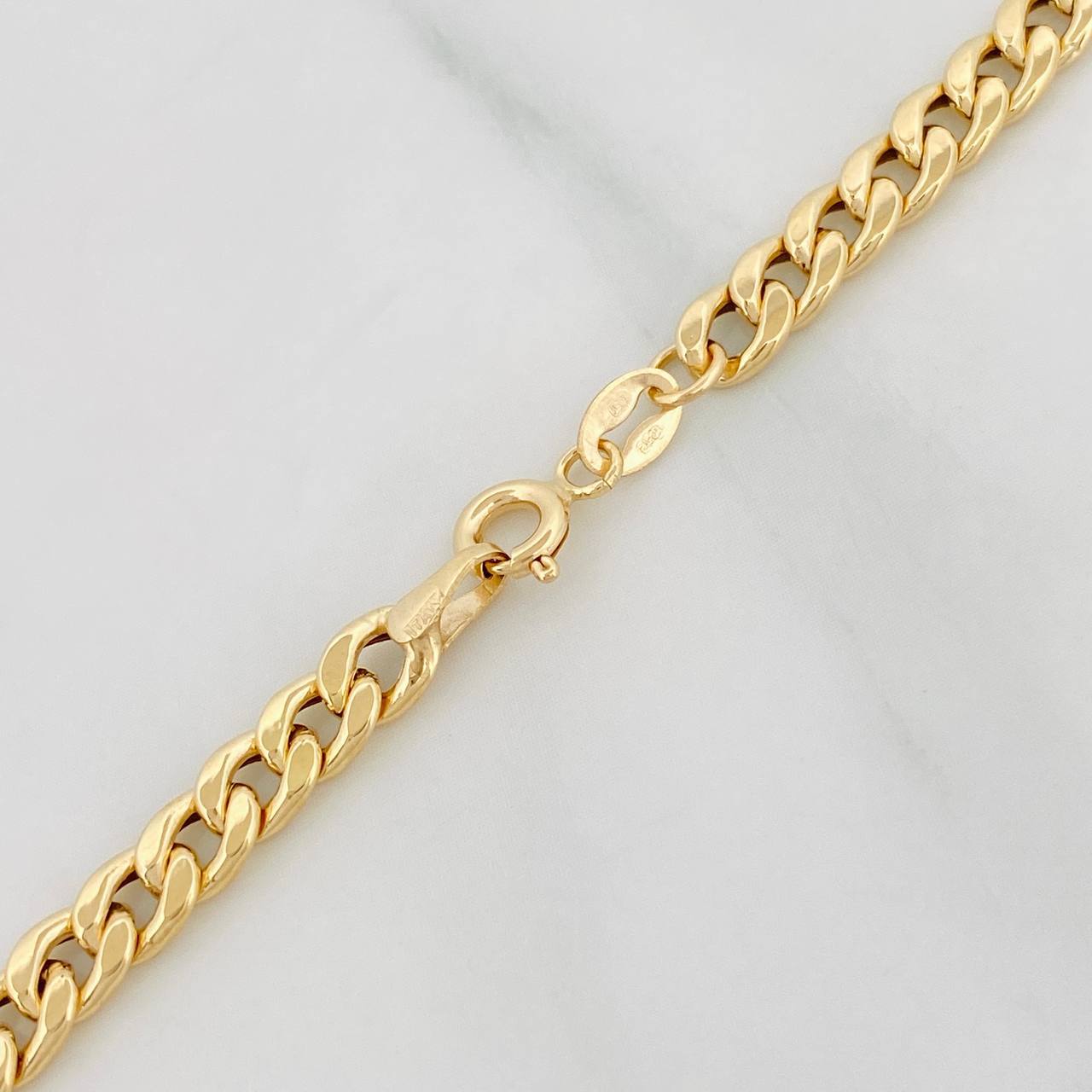 Cadena Cubana 4.65g / 60cm / 4.3mm Oro Amarillo 18K