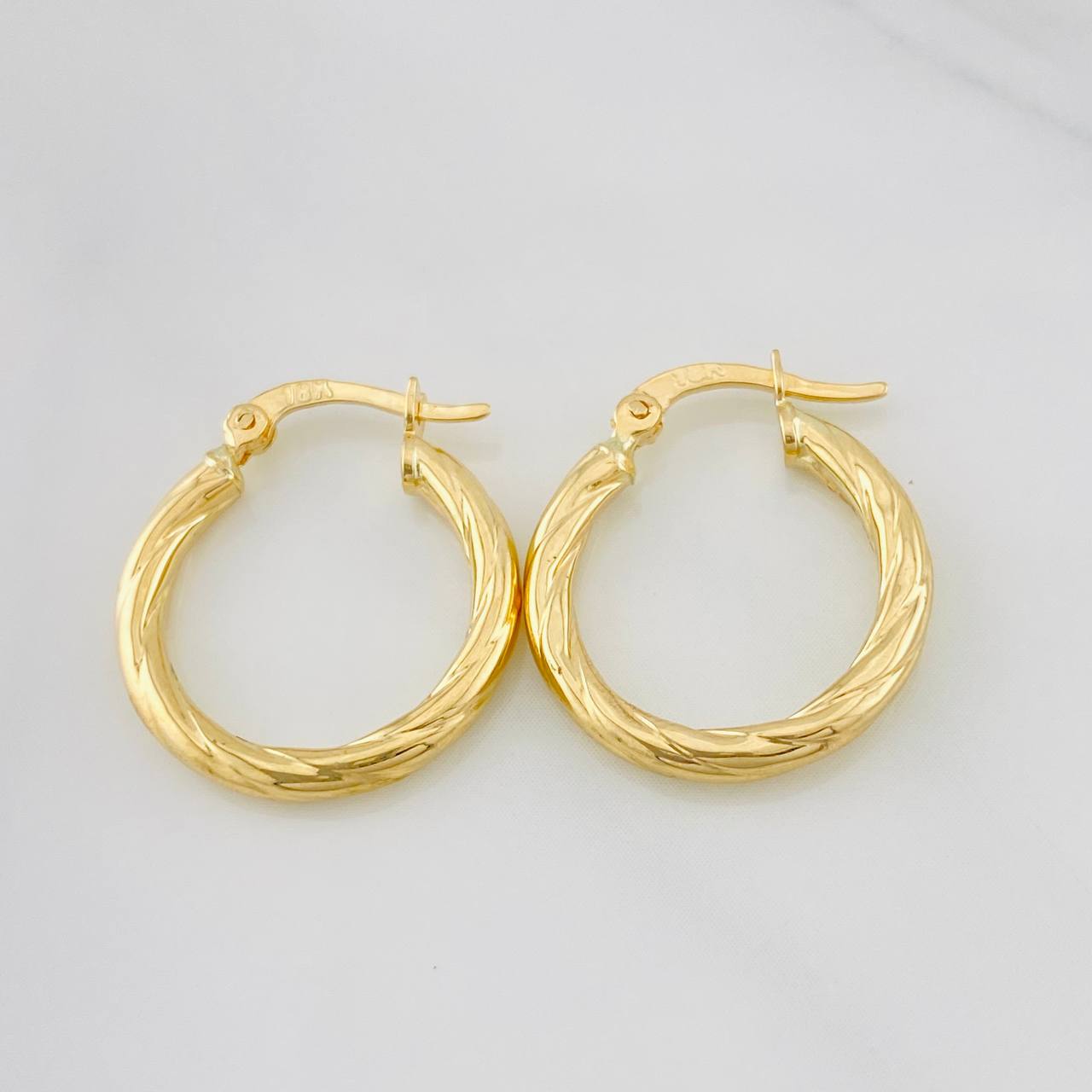 Candongas Mary 1.65g / 2cm Oro Amarillo 18K