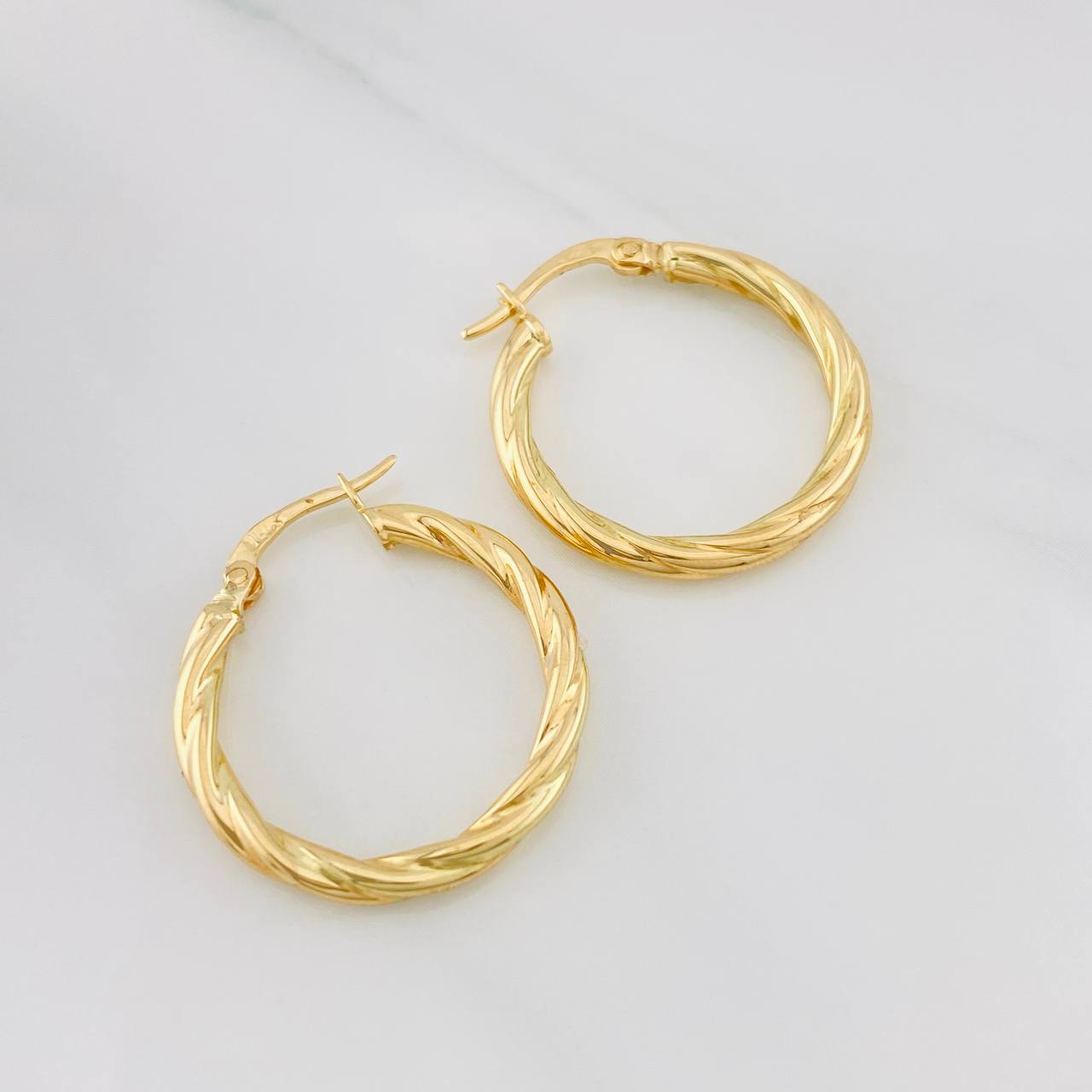 Candongas Mary 1.8g / 2.03cm Oro Amarillo 18K
