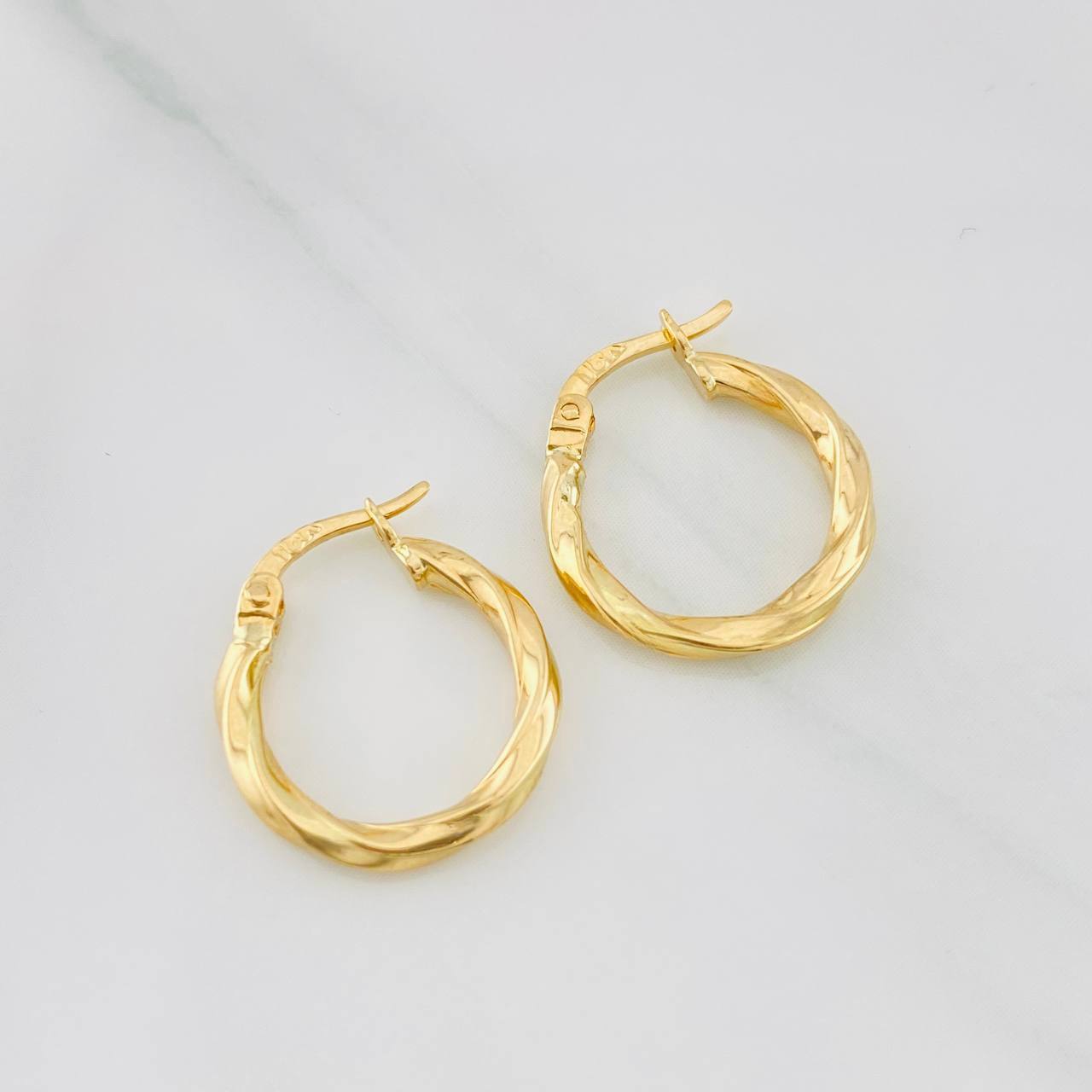 Candongas Kari 0.95g / 1.05cm Oro Amarillo 18K